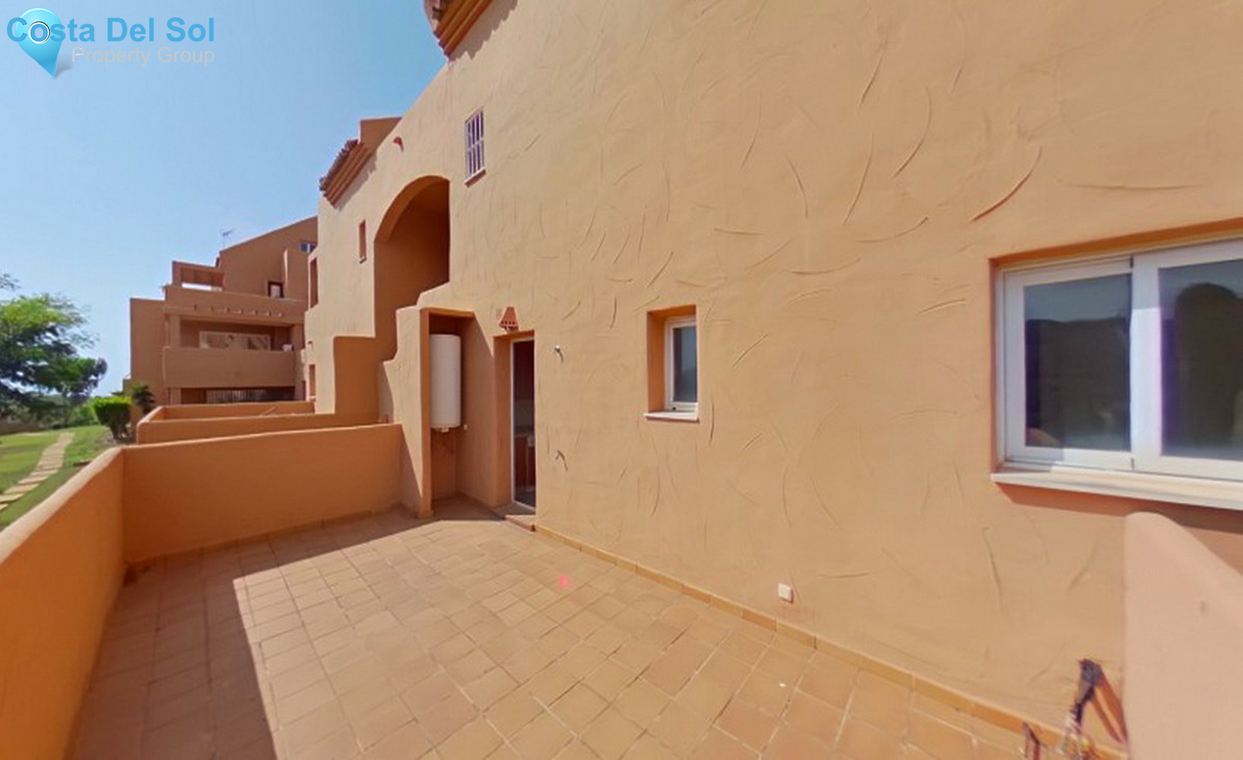 Middle Floor Apartment in Elviria-1329172