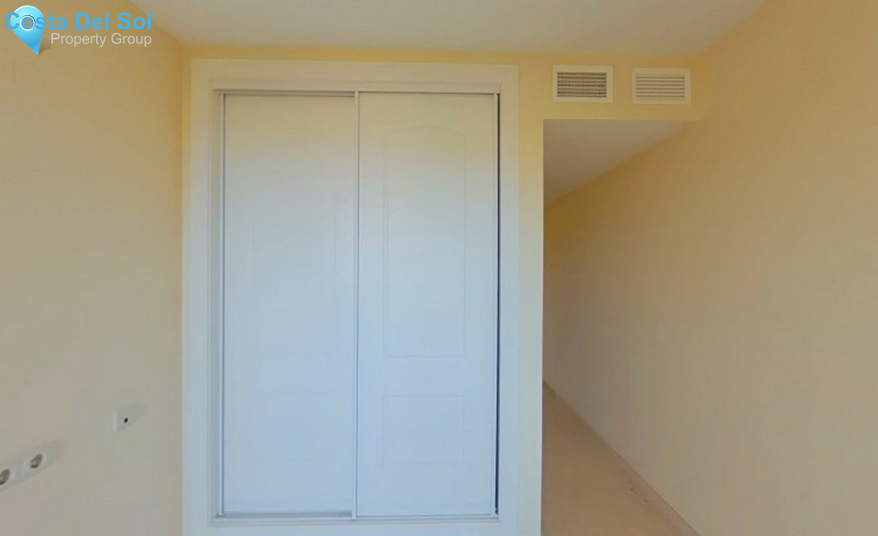 Middle Floor Apartment in Elviria-1329178