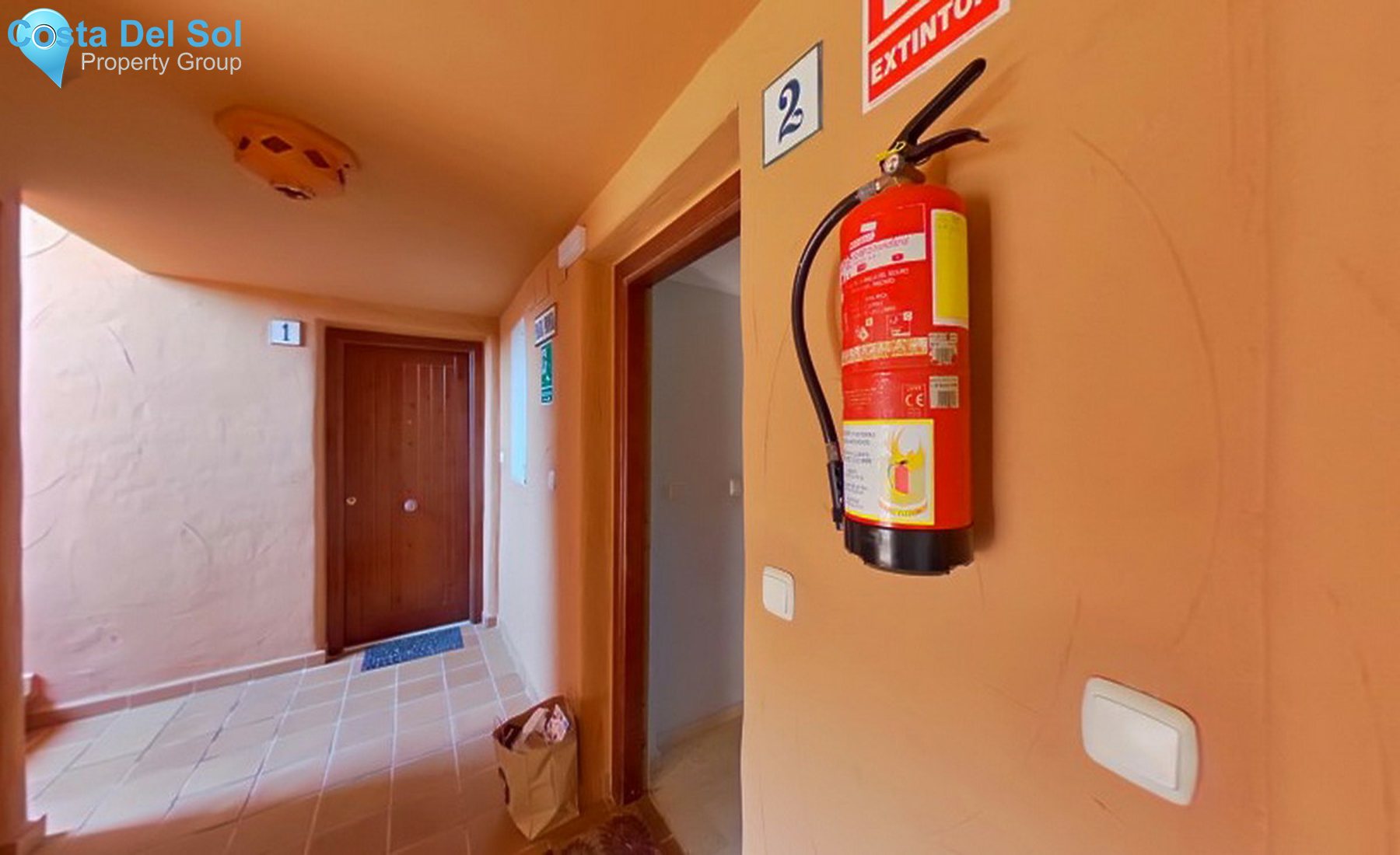 Middle Floor Apartment in Elviria-1329164