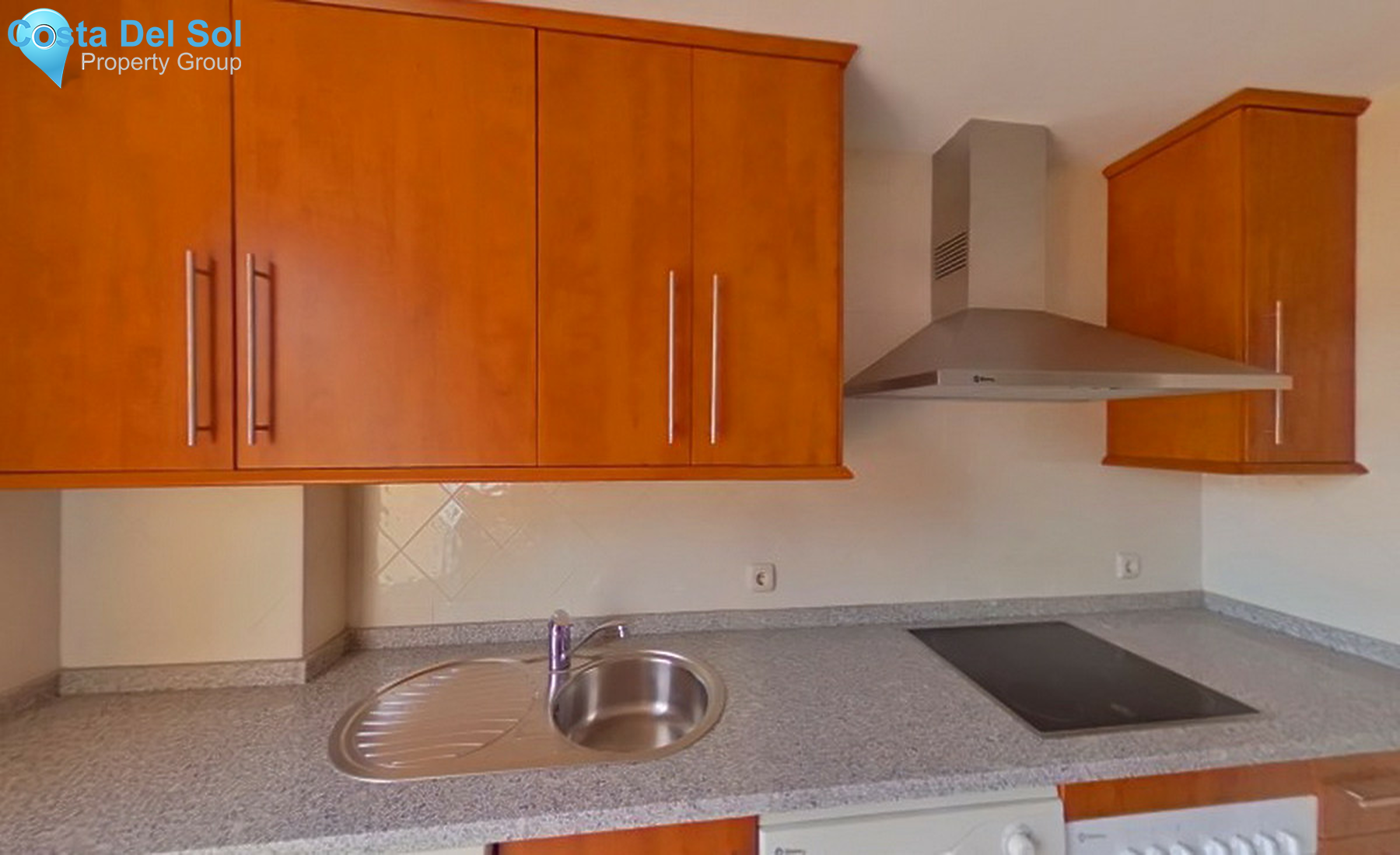 Middle Floor Apartment in Elviria-1329169