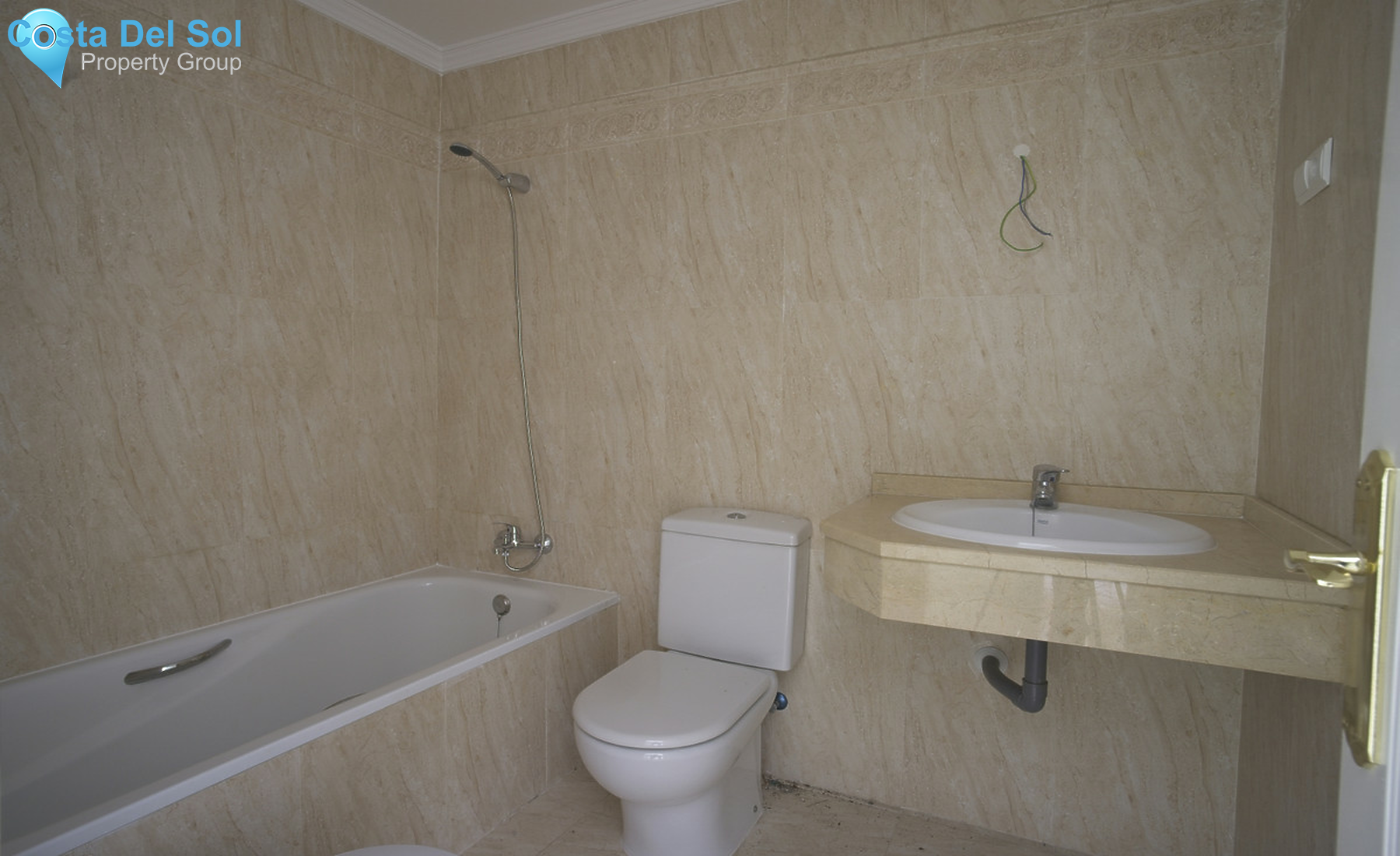 Middle Floor Apartment in Elviria-1355072