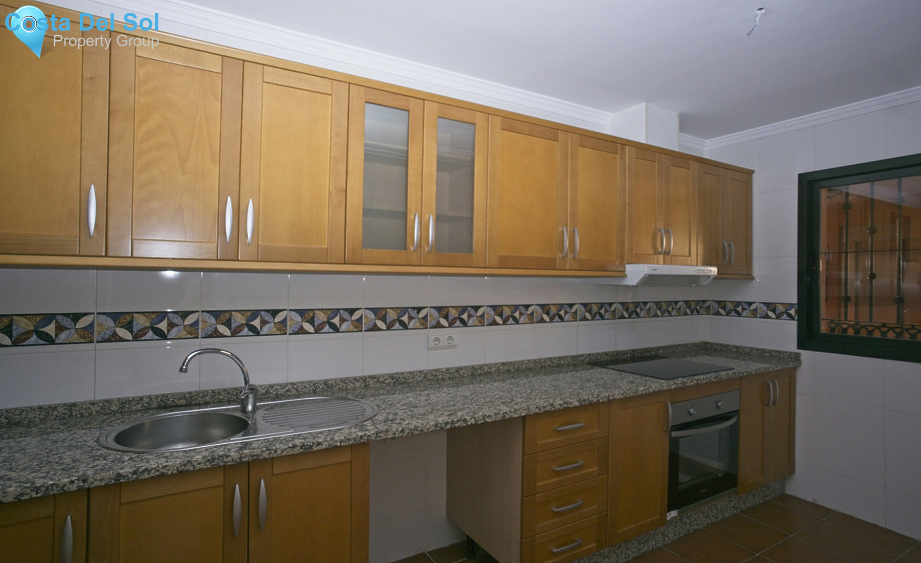 Middle Floor Apartment in Elviria-1355075