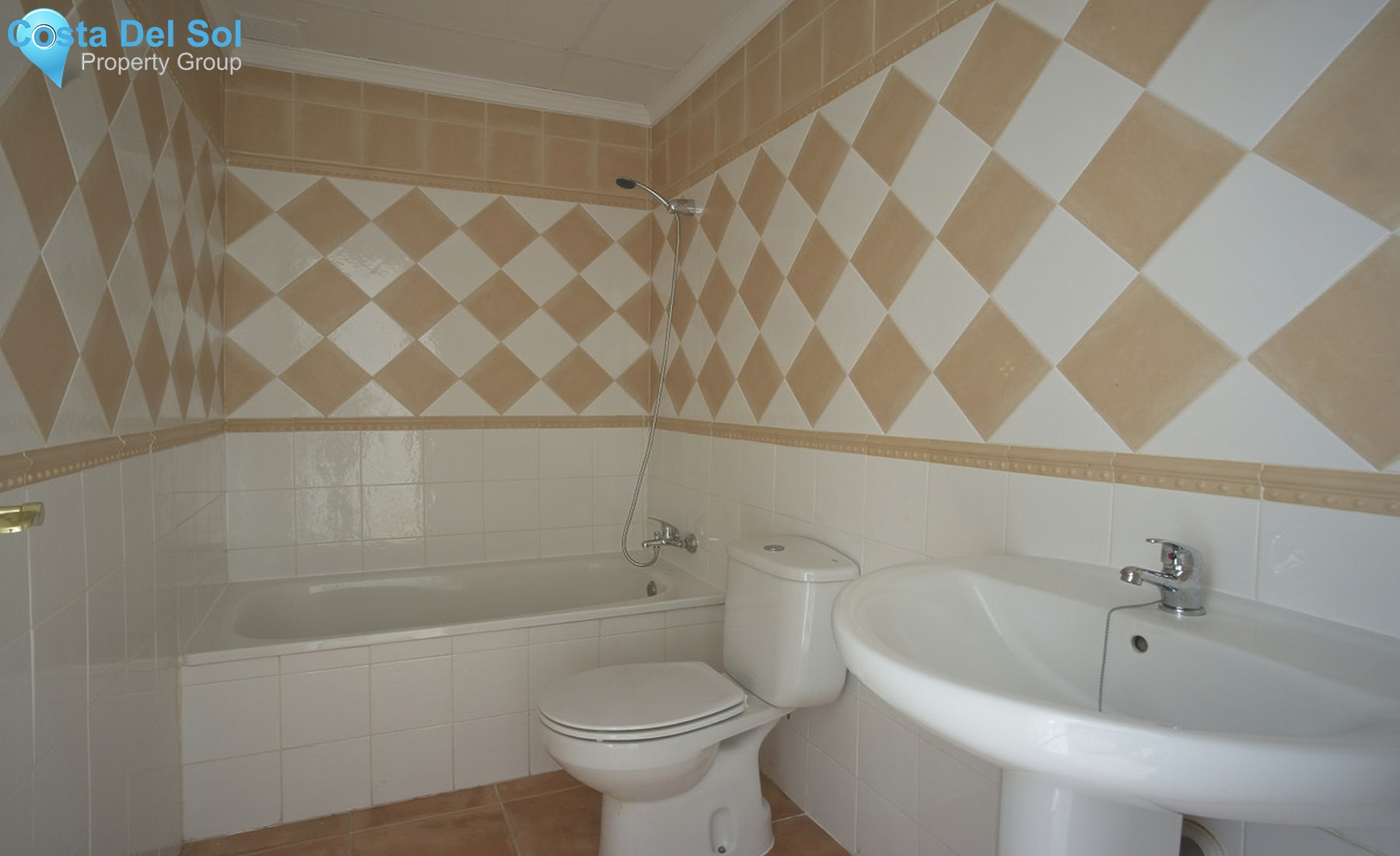 Middle Floor Apartment in Elviria-1355081