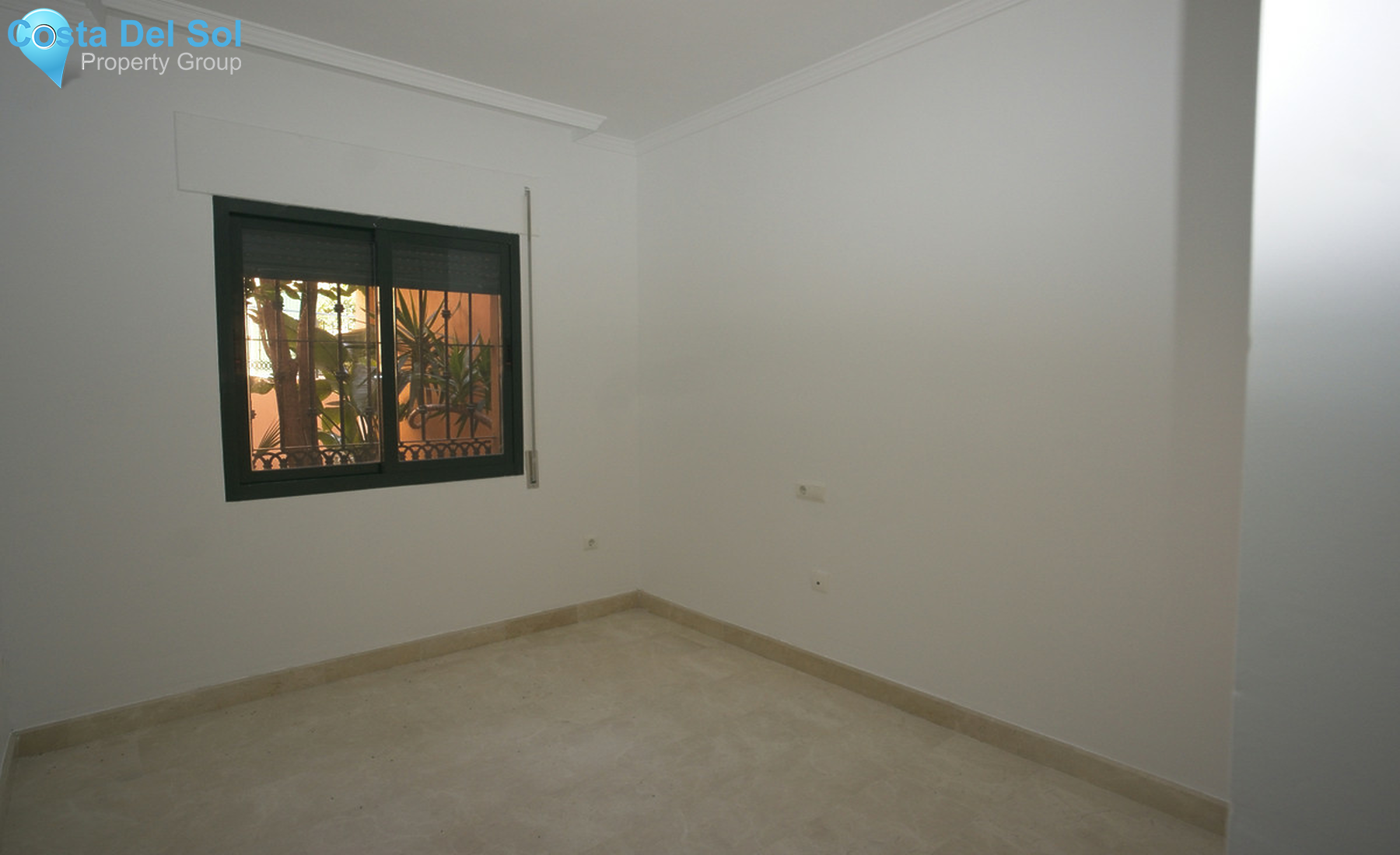 Middle Floor Apartment in Elviria-1355069