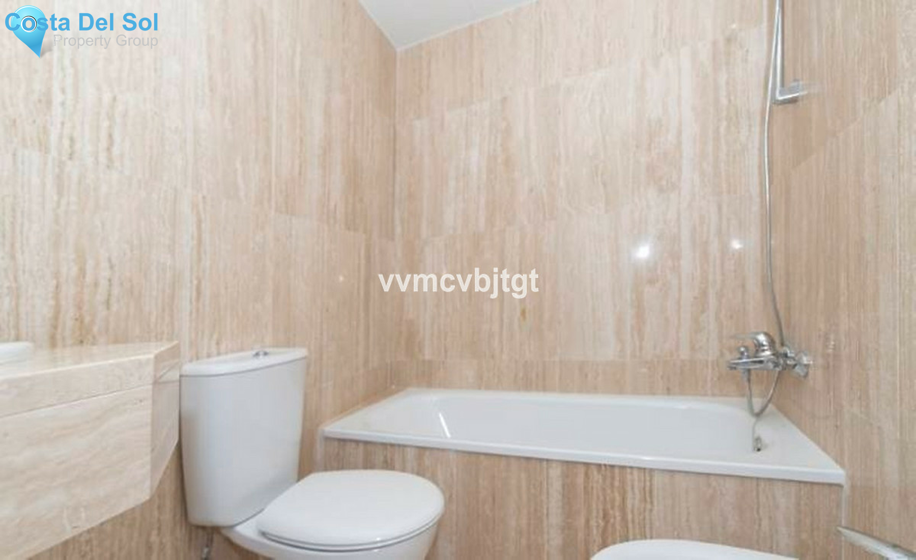 Middle Floor Apartment in Elviria-1372519