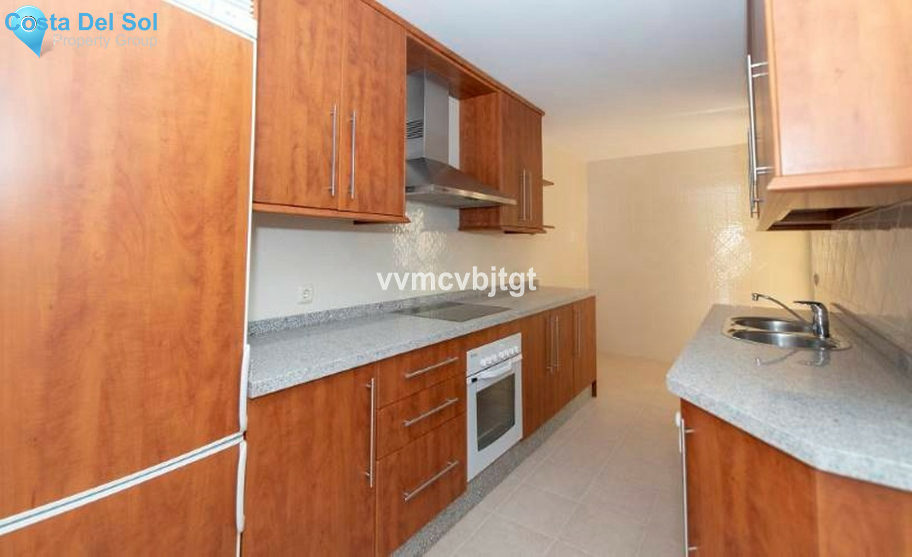 Middle Floor Apartment in Elviria-1372523