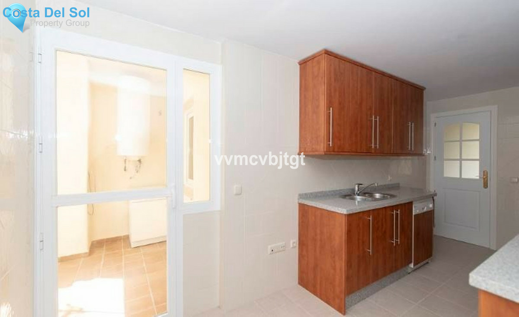 Middle Floor Apartment in Elviria-1372525