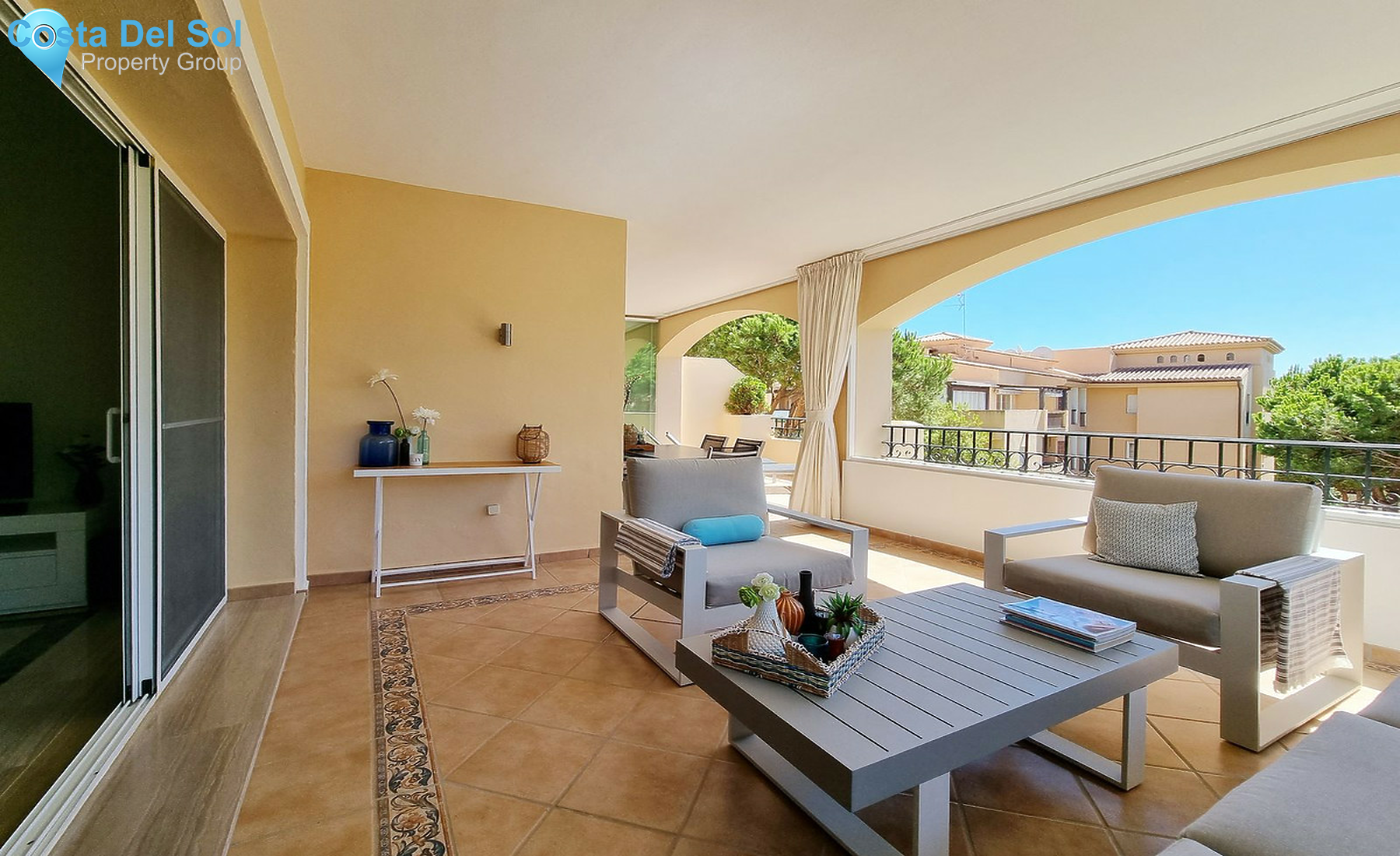 Middle Floor Apartment in Elviria-1407591