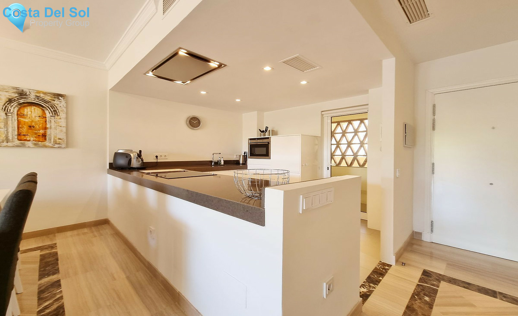 Middle Floor Apartment in Elviria-1407579