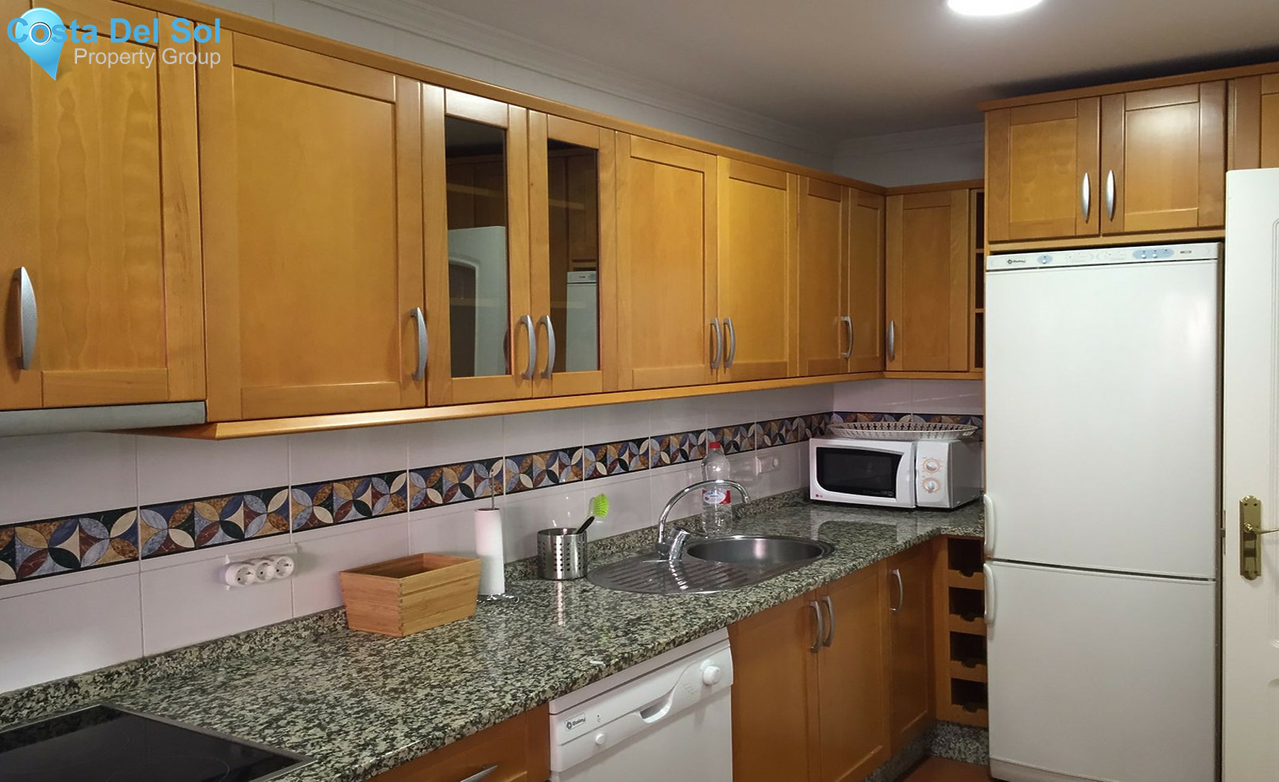 Middle Floor Apartment in Elviria-1413107
