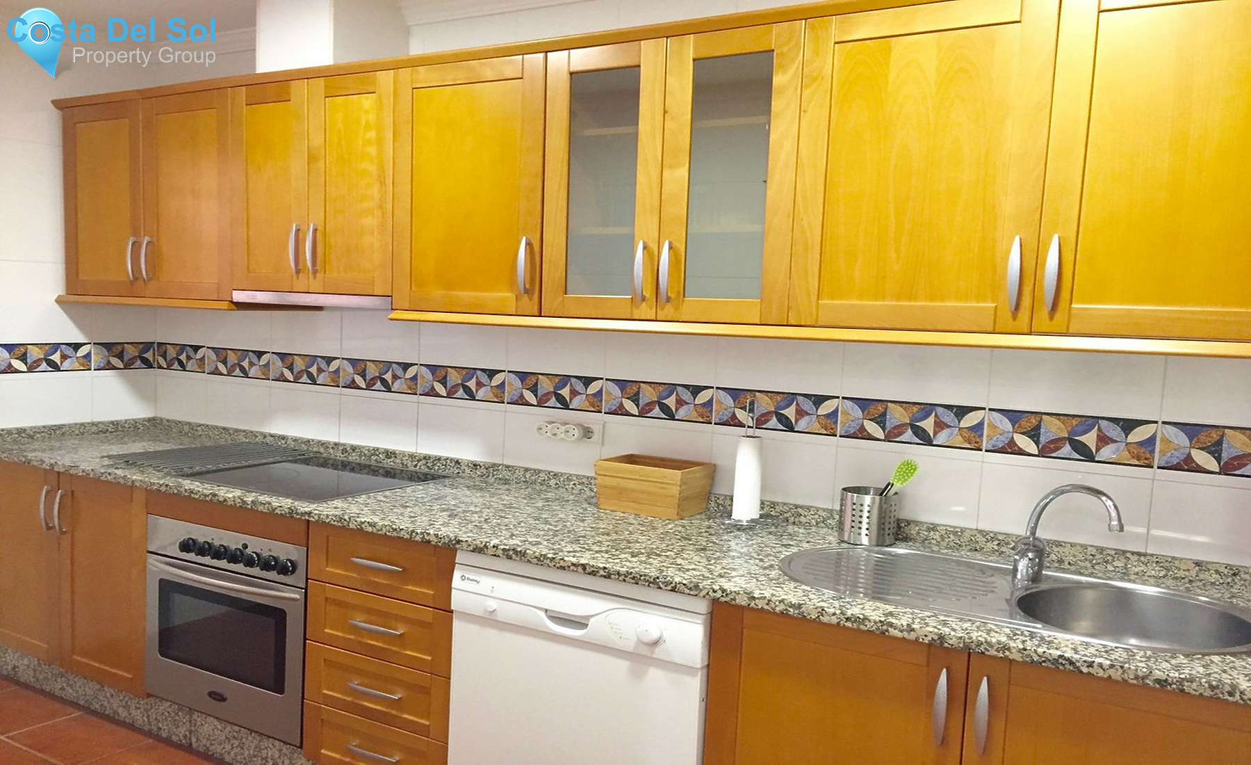 Middle Floor Apartment in Elviria-1413108