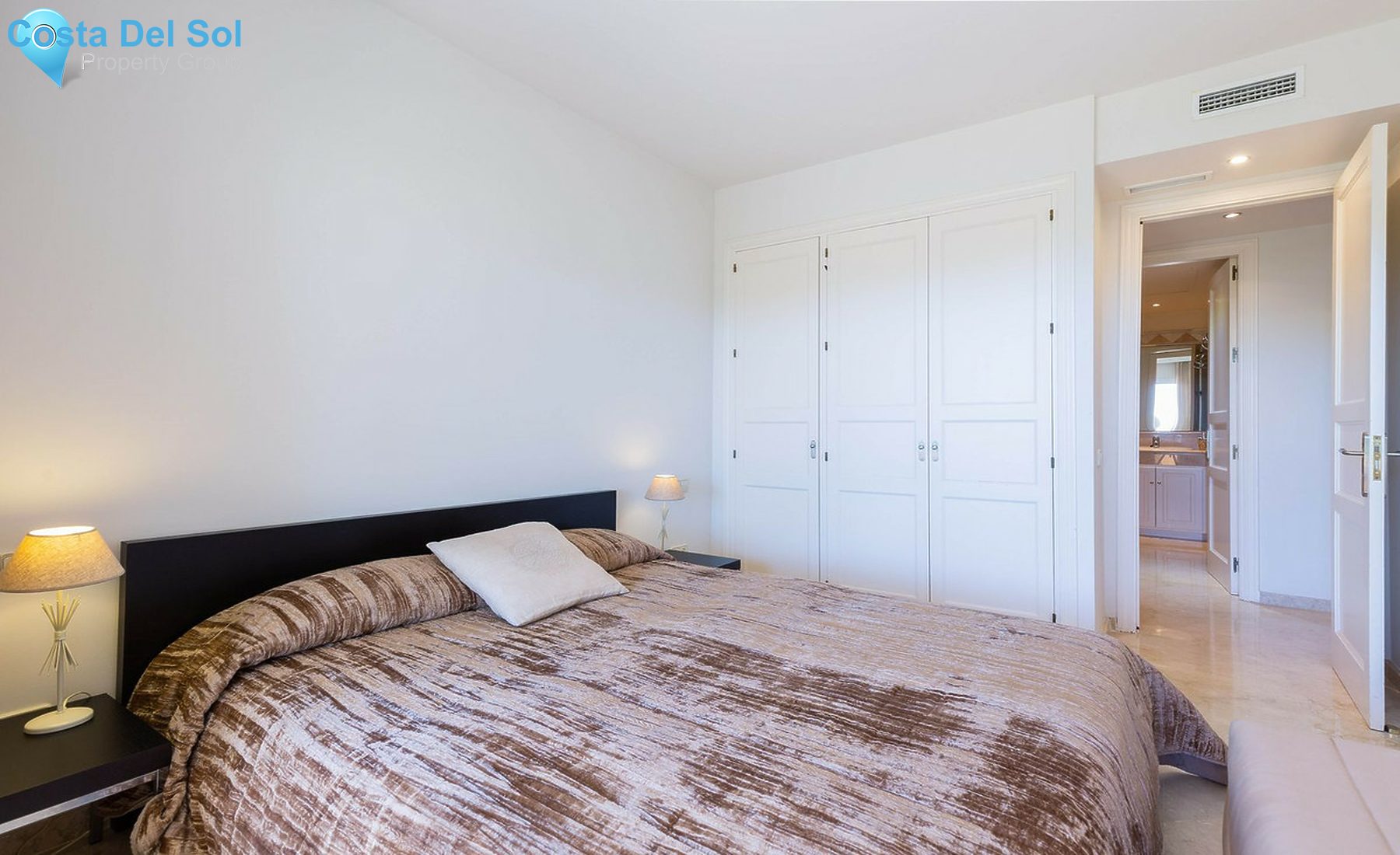 Middle Floor Apartment in Elviria-1437110