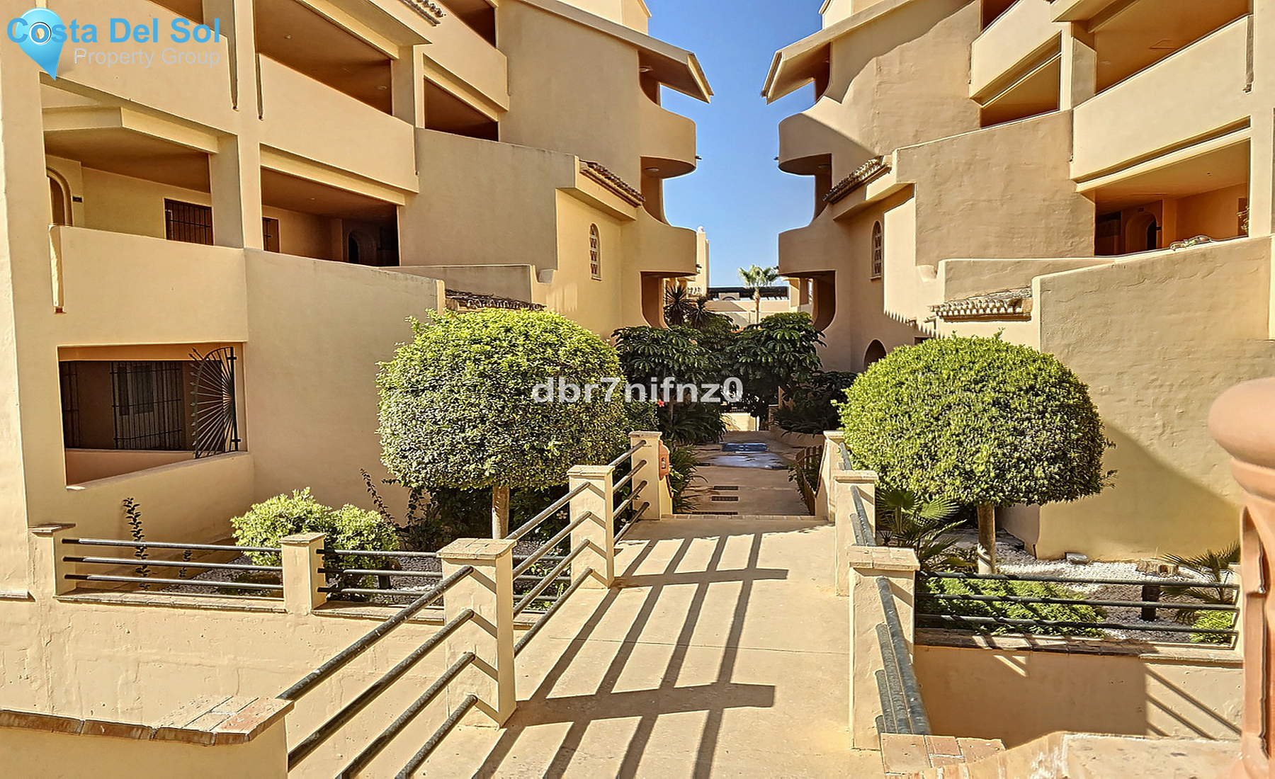 Middle Floor Apartment in Elviria