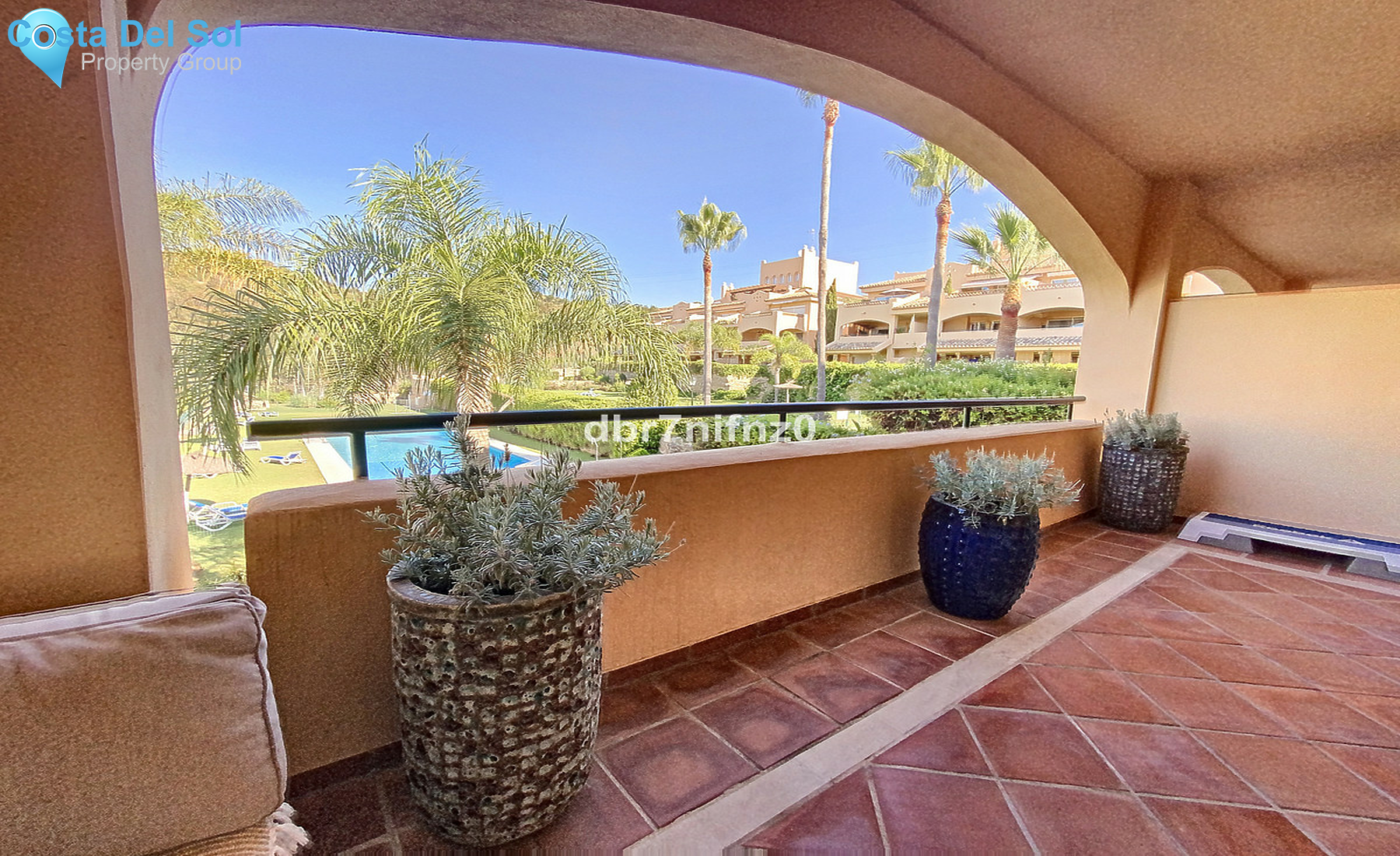 Middle Floor Apartment in Elviria-1439279