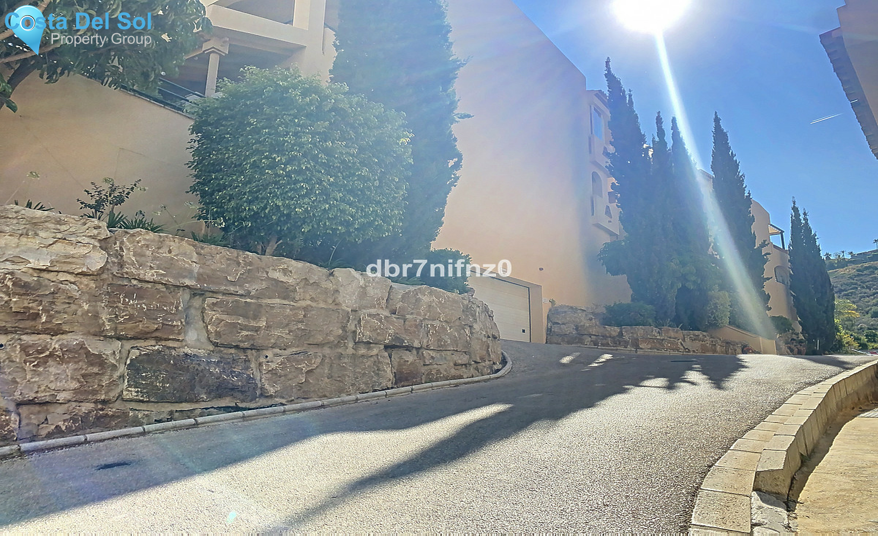 Middle Floor Apartment in Elviria-1439282