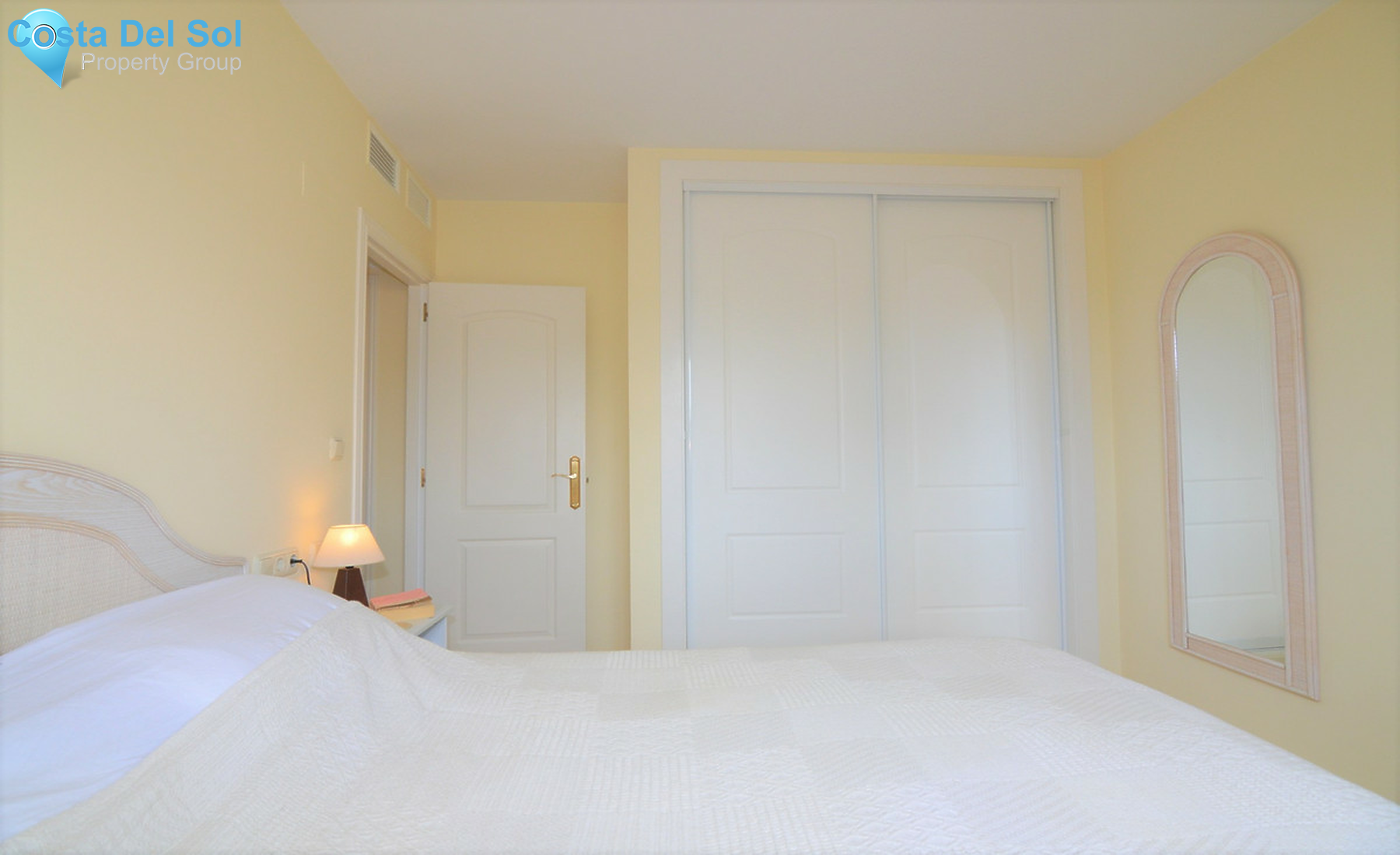 Middle Floor Apartment in Elviria-1458599