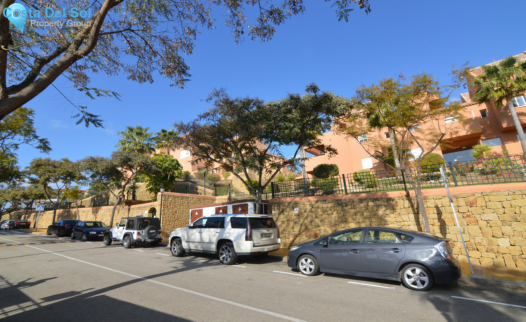 Middle Floor Apartment in Elviria-1458607