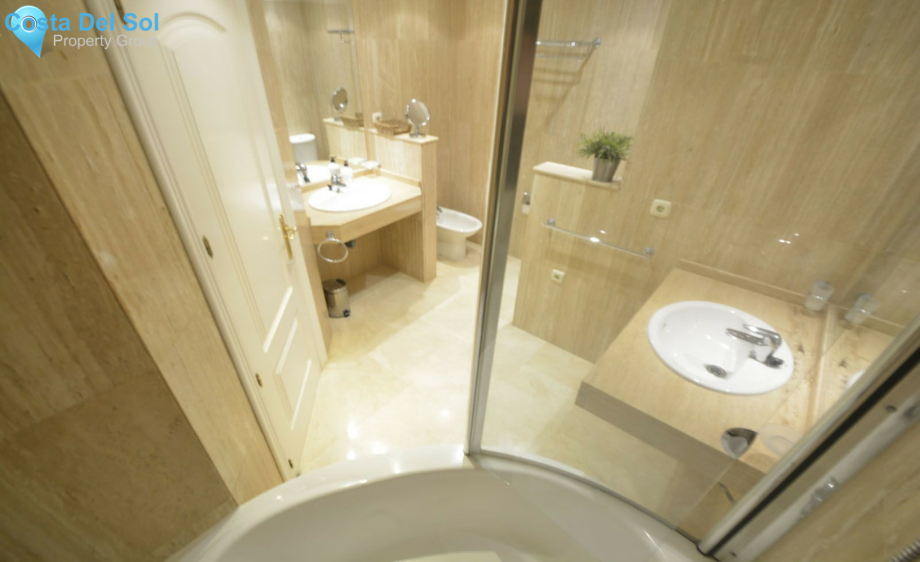 Middle Floor Apartment in Elviria-1505440