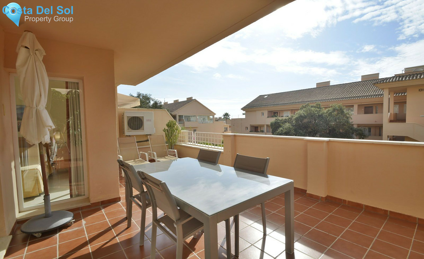 Middle Floor Apartment in Elviria-1505444