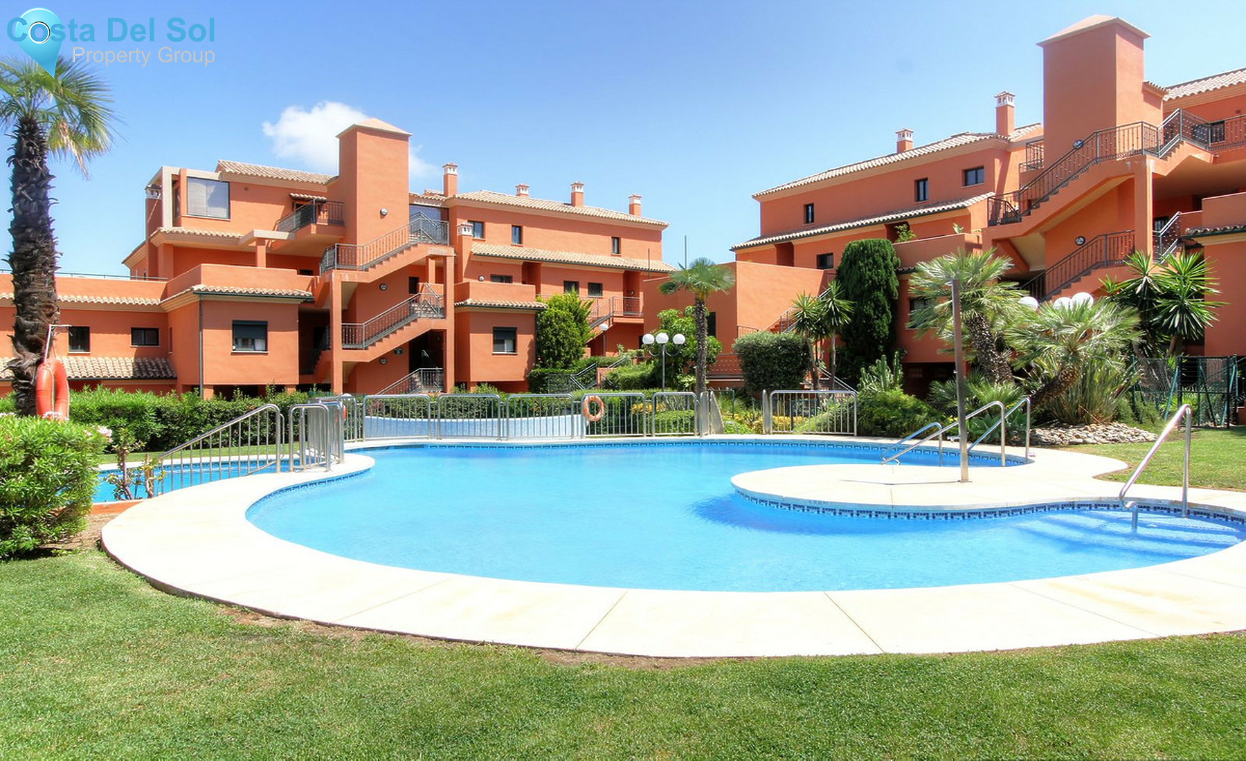 Middle Floor Apartment in Elviria-1508087