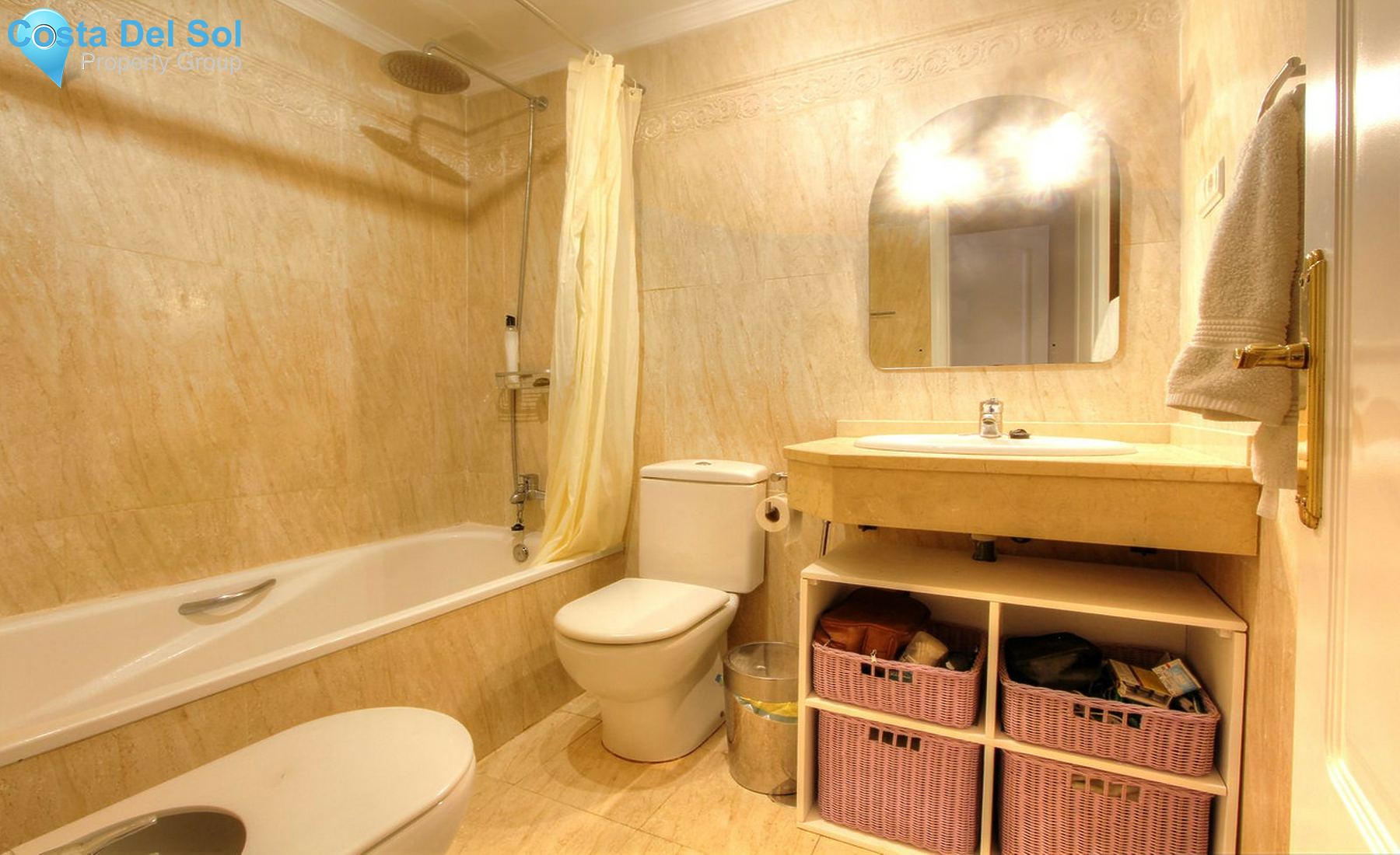 Middle Floor Apartment in Elviria-1508096