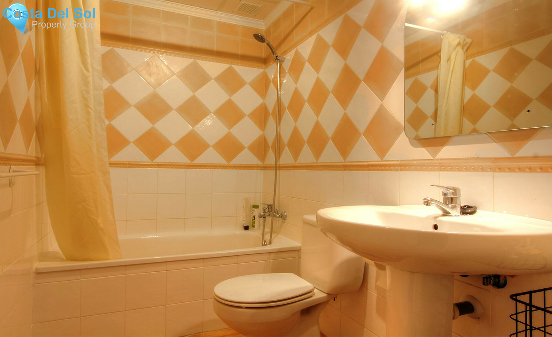 Middle Floor Apartment in Elviria-1508099