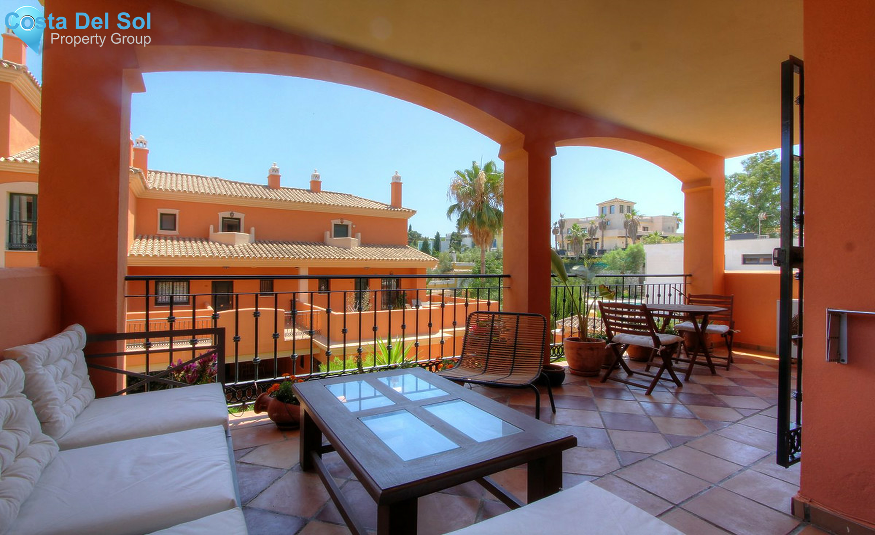 Middle Floor Apartment in Elviria-1508088