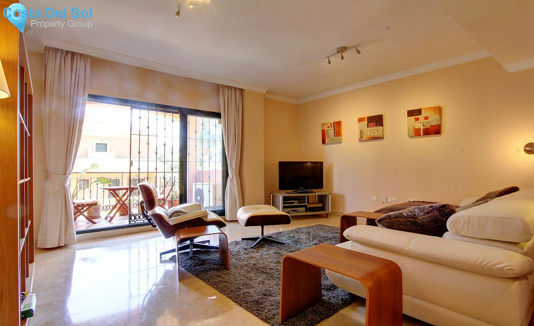 Middle Floor Apartment in Elviria-1508089