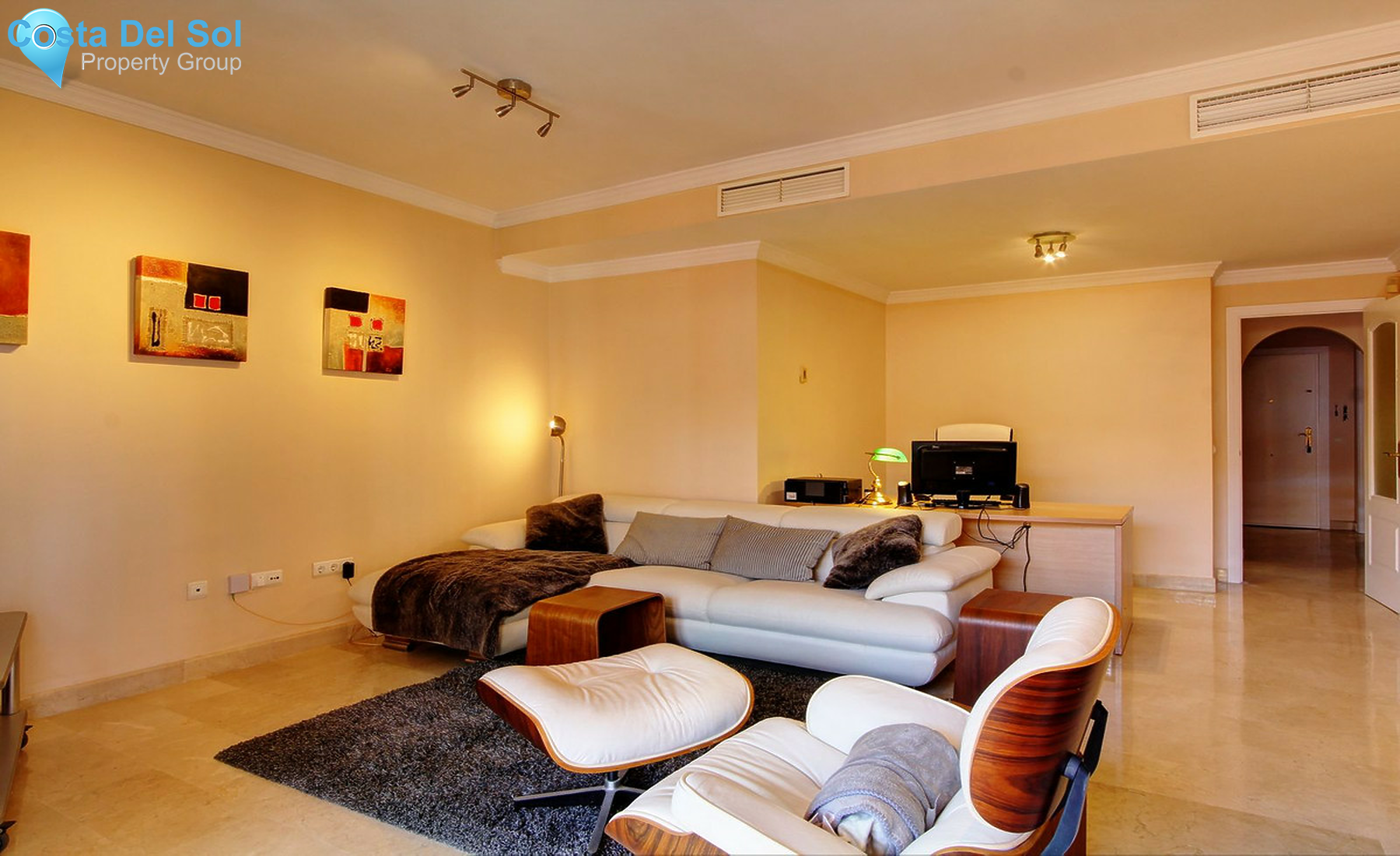 Middle Floor Apartment in Elviria-1508090