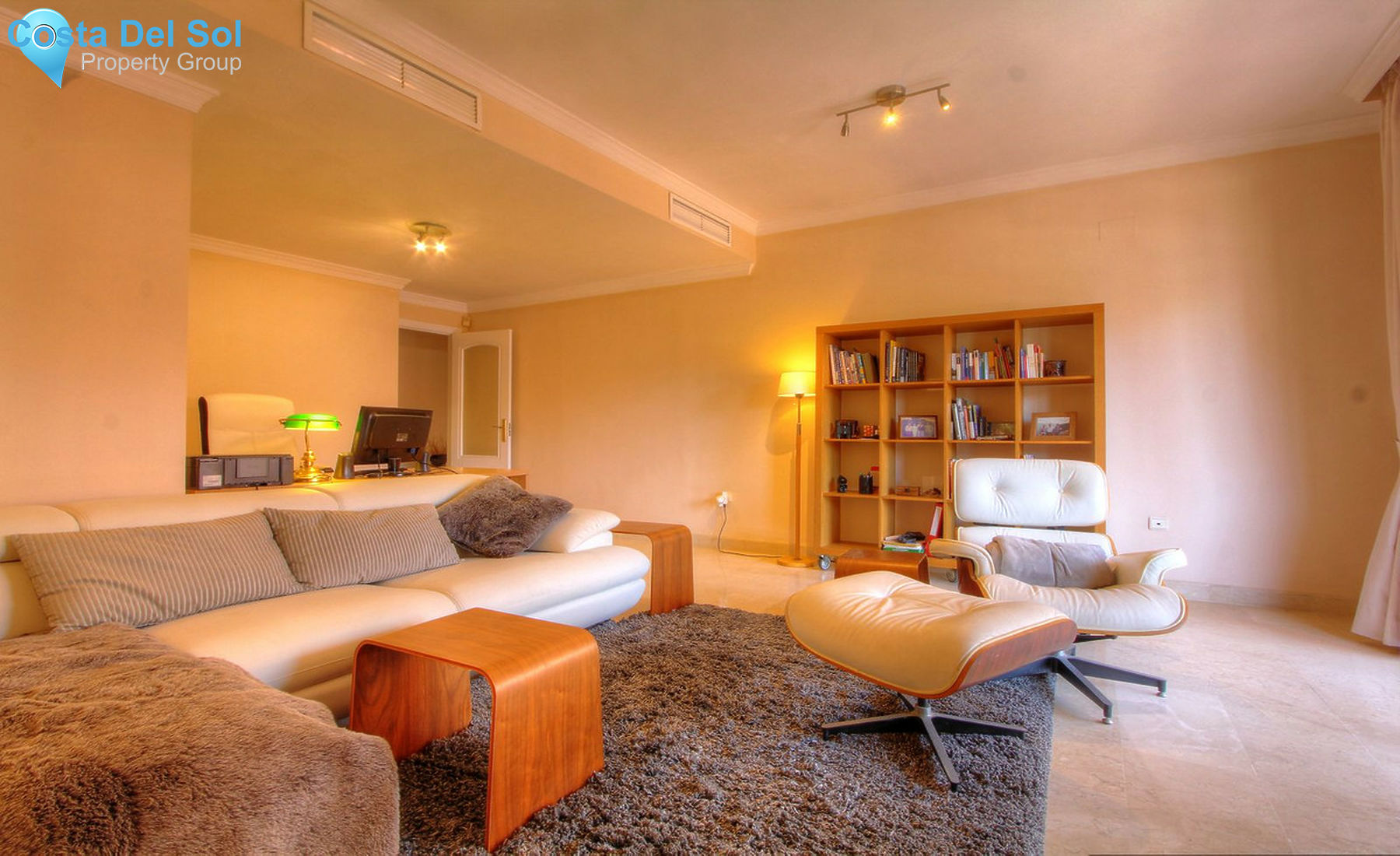 Middle Floor Apartment in Elviria-1508091