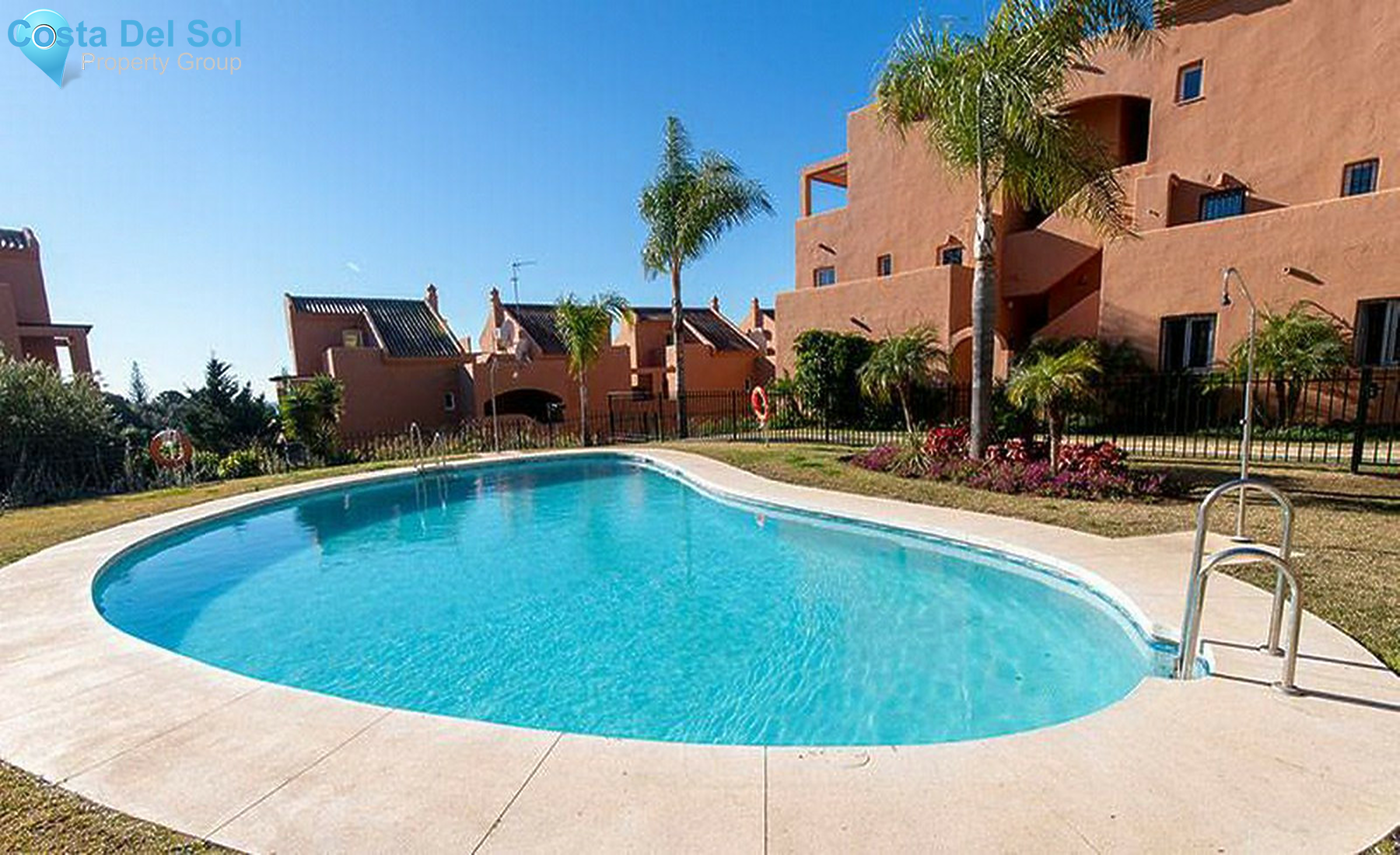 Middle Floor Apartment in Elviria-1510877