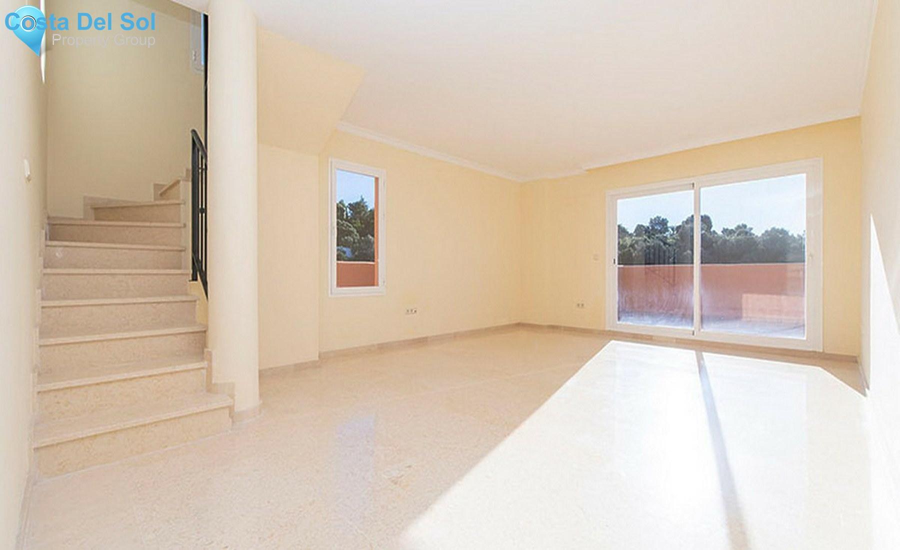 Middle Floor Apartment in Elviria-1510881