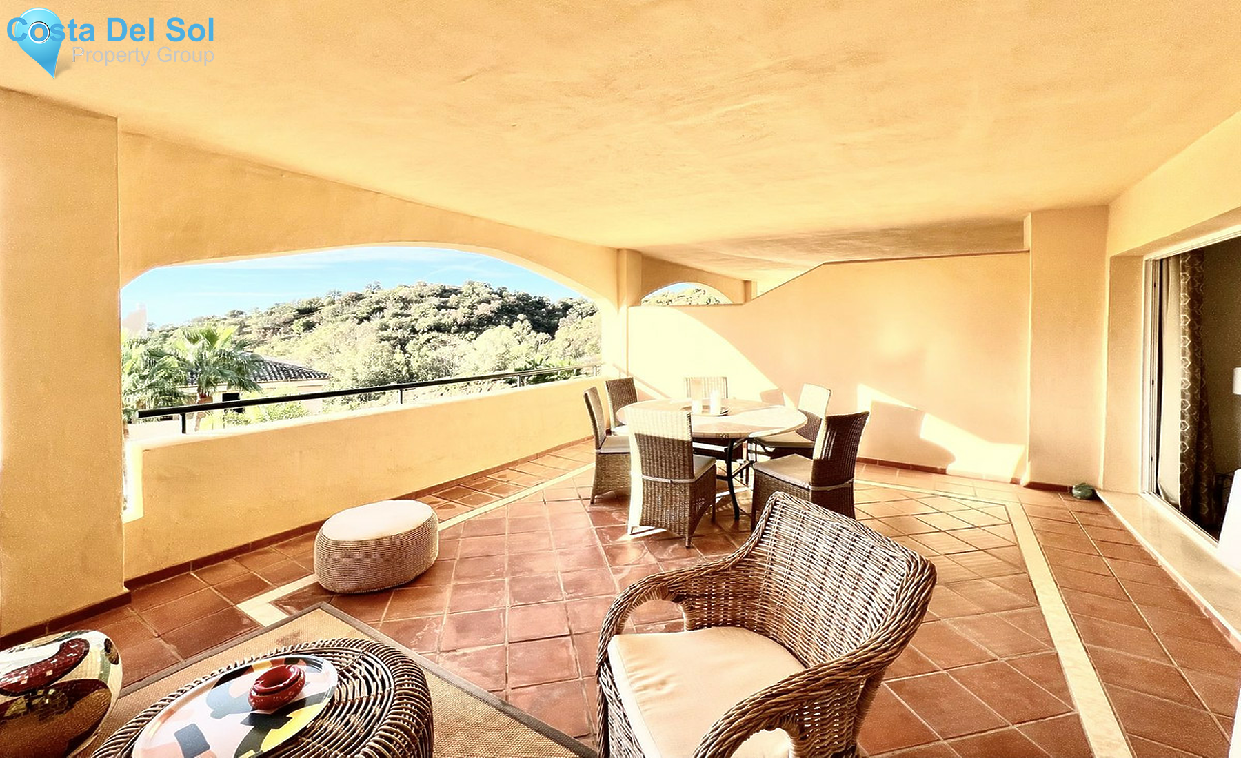 Middle Floor Apartment in Elviria-1542872