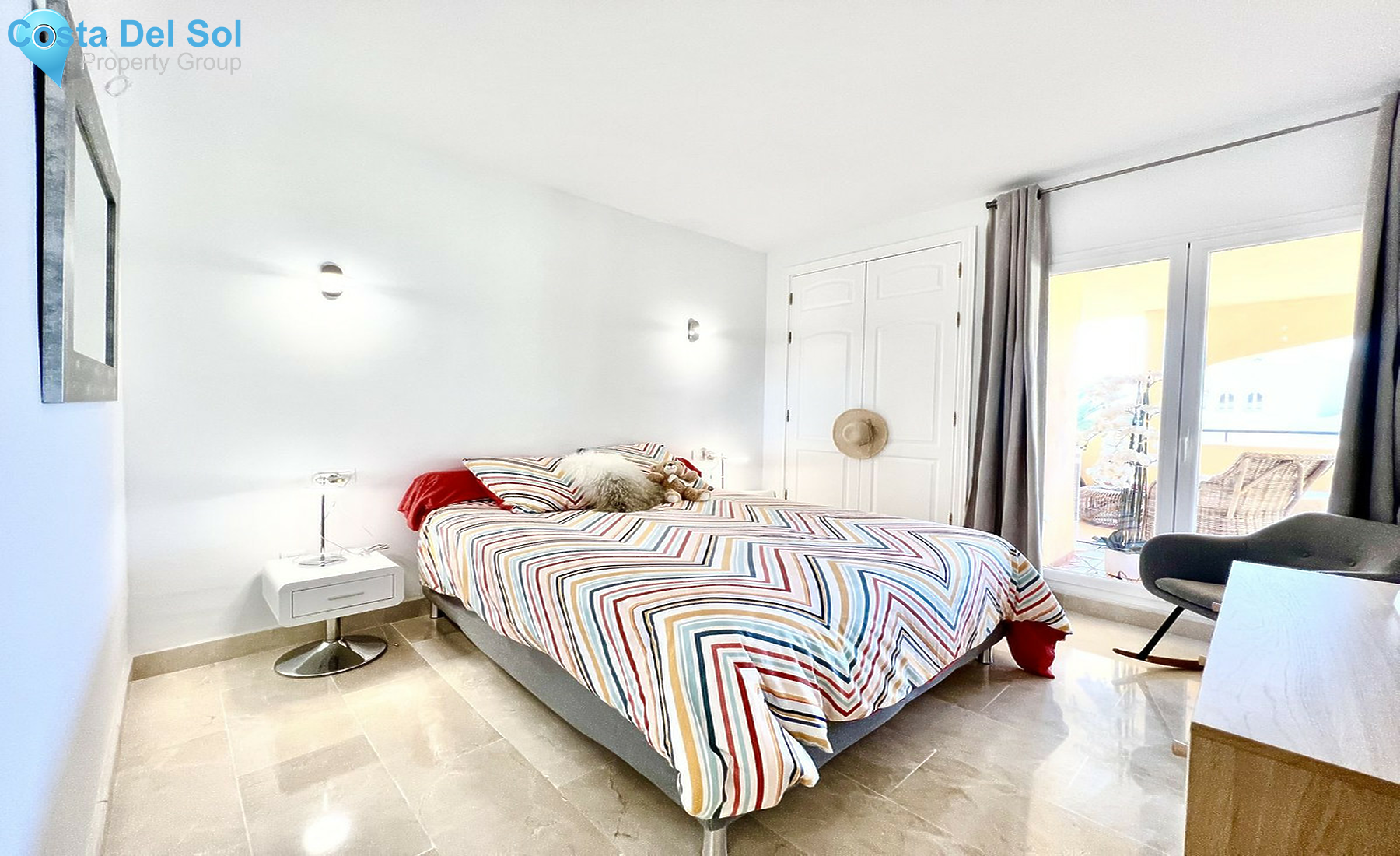 Middle Floor Apartment in Elviria-1542873