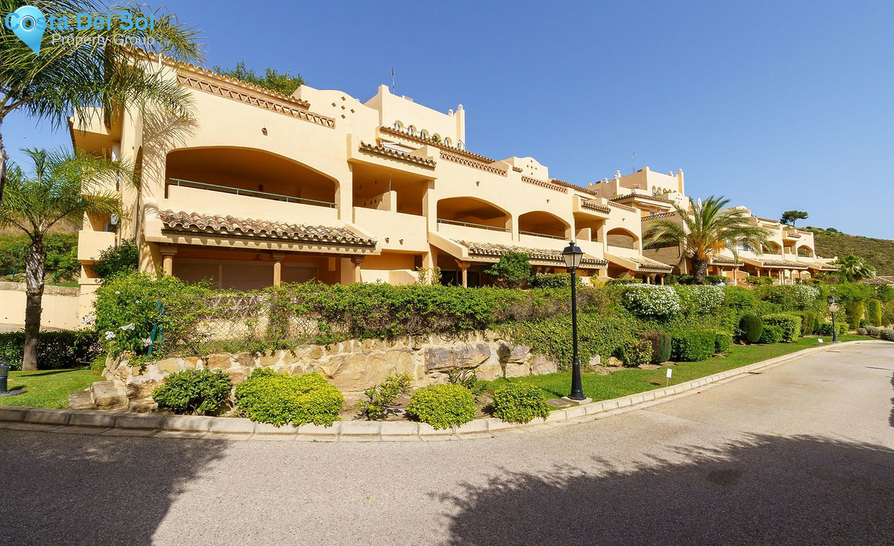Middle Floor Apartment in Elviria-1542856