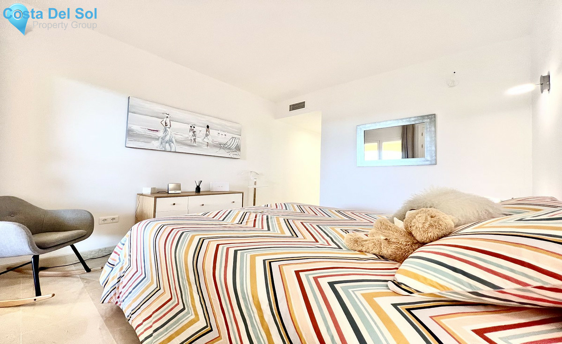 Middle Floor Apartment in Elviria-1542874