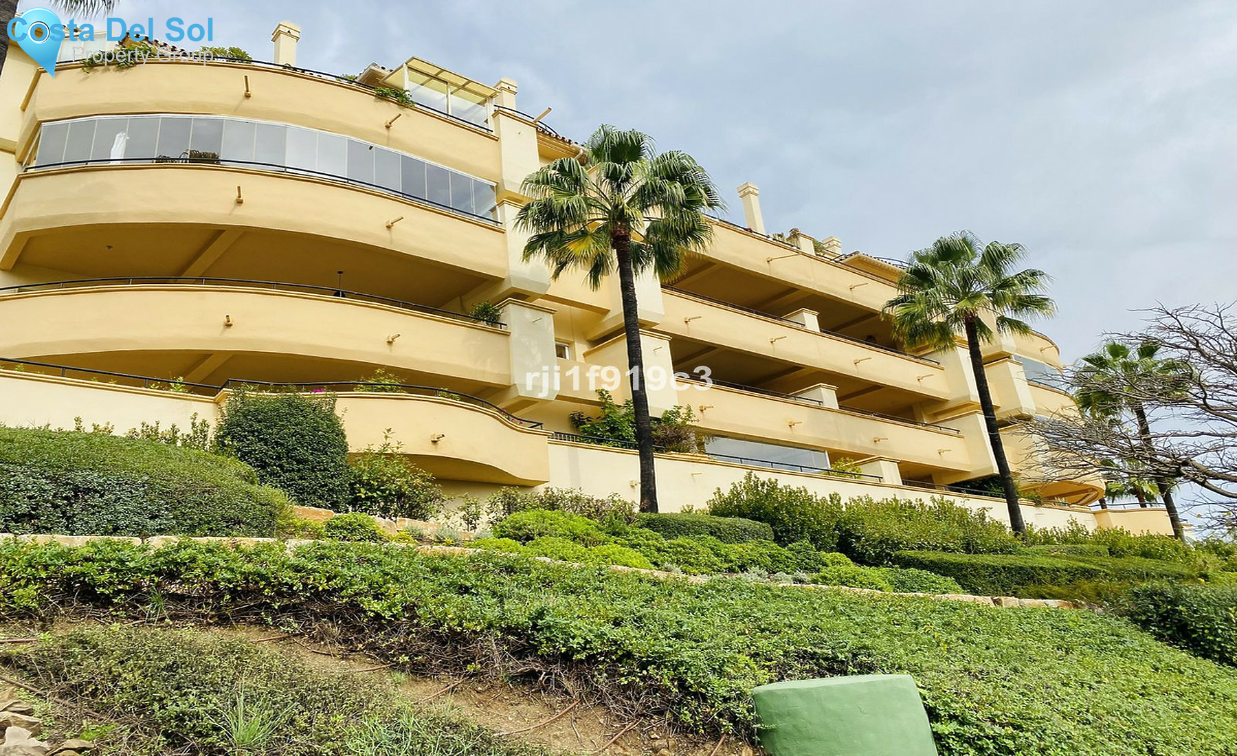 Middle Floor Apartment in Elviria