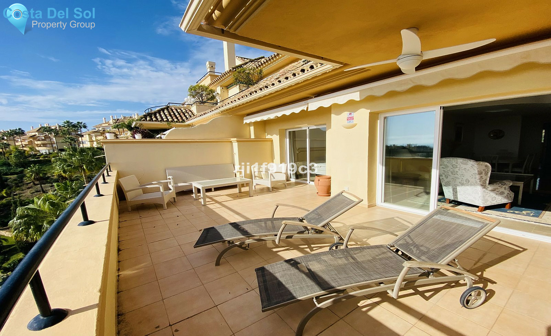 Middle Floor Apartment in Elviria-1558796