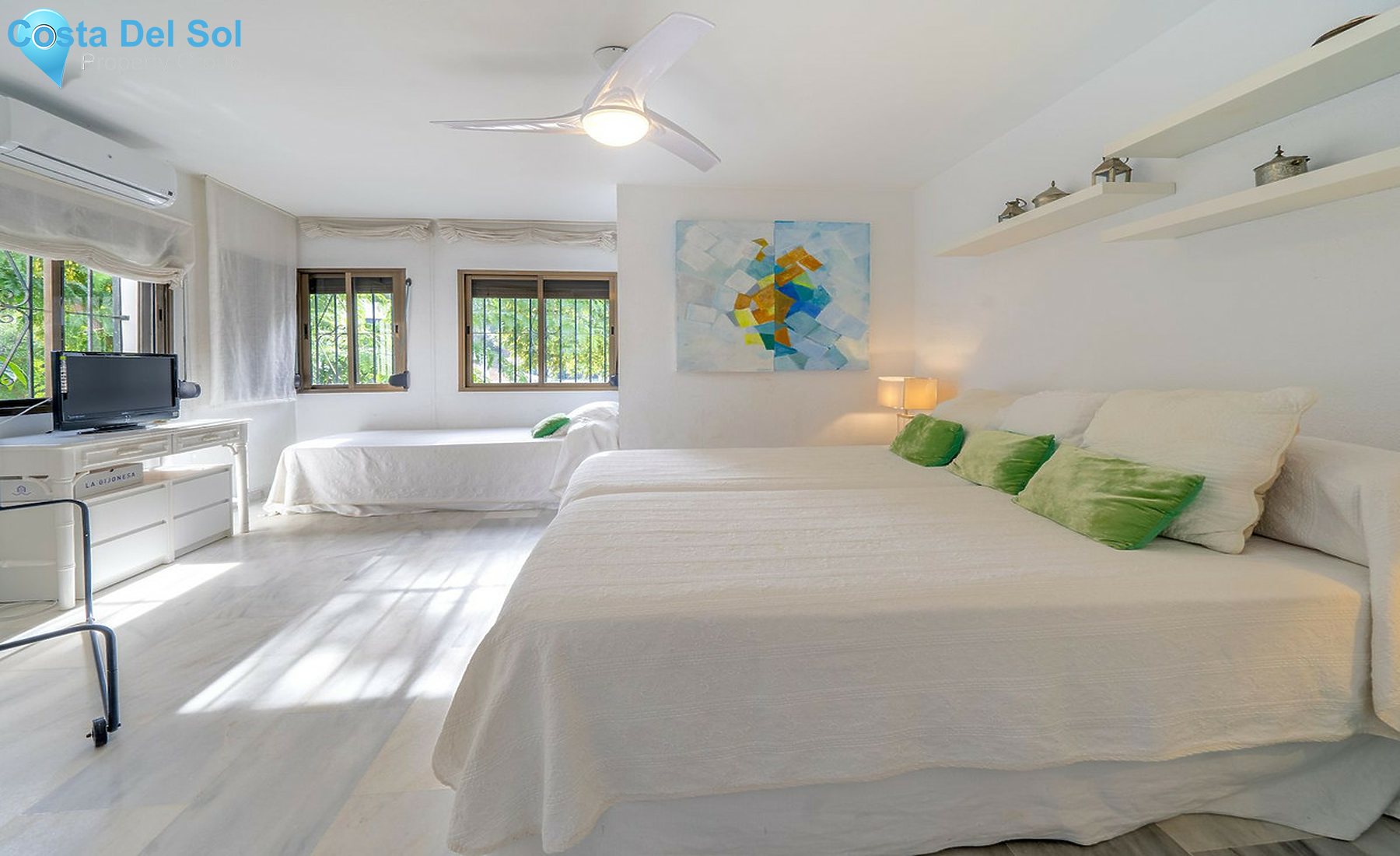 Middle Floor Apartment in Elviria-1561031