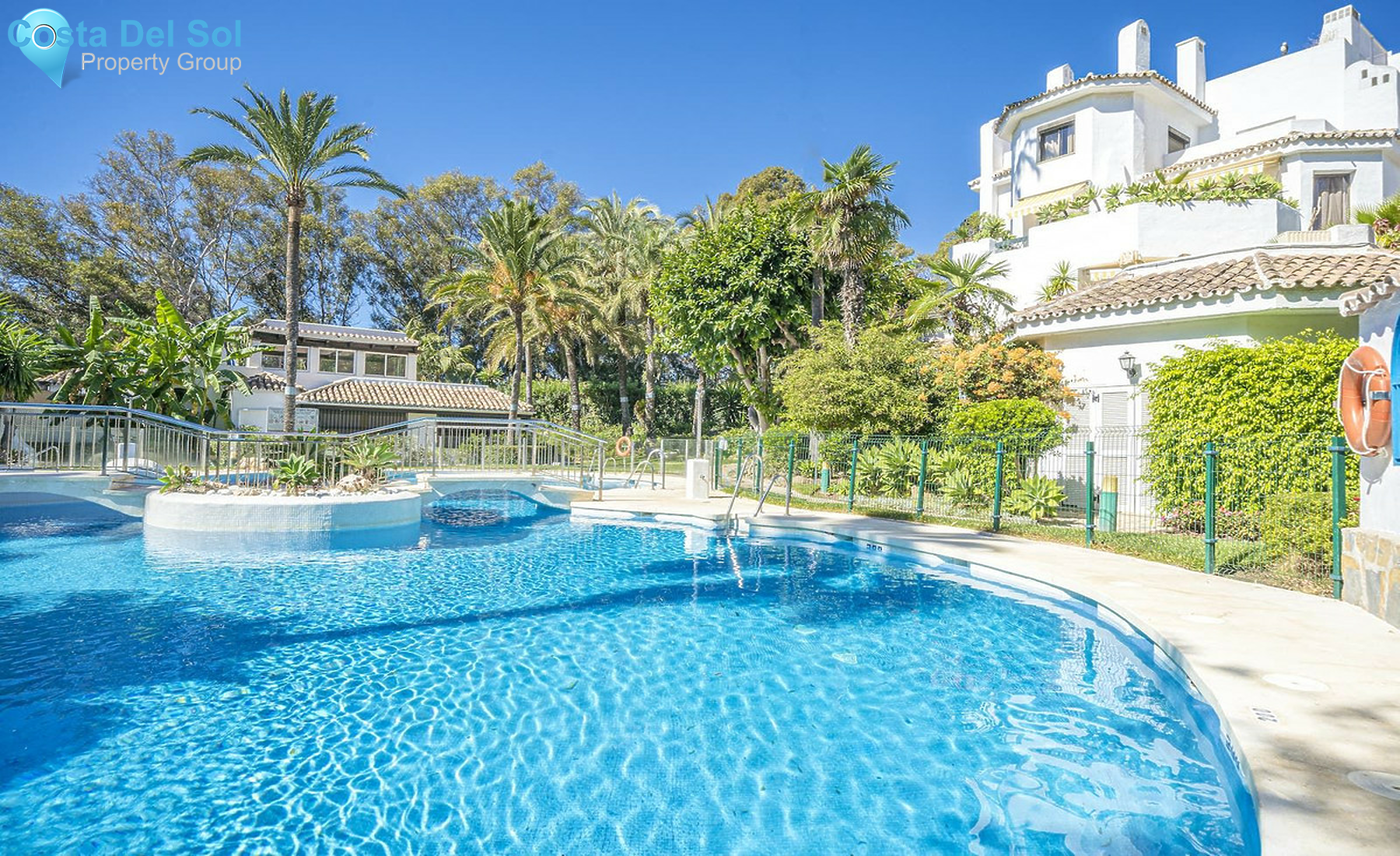 Middle Floor Apartment in Elviria-1561025