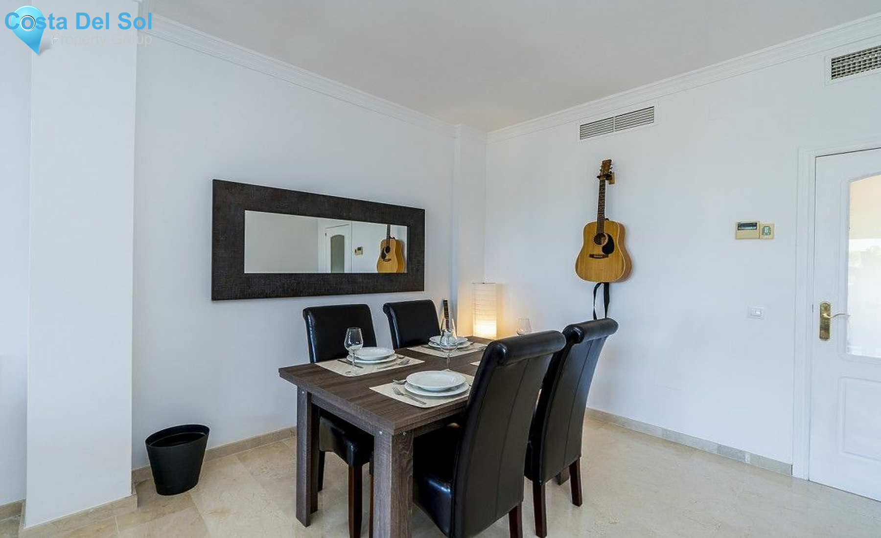 Middle Floor Apartment in Elviria-1139001