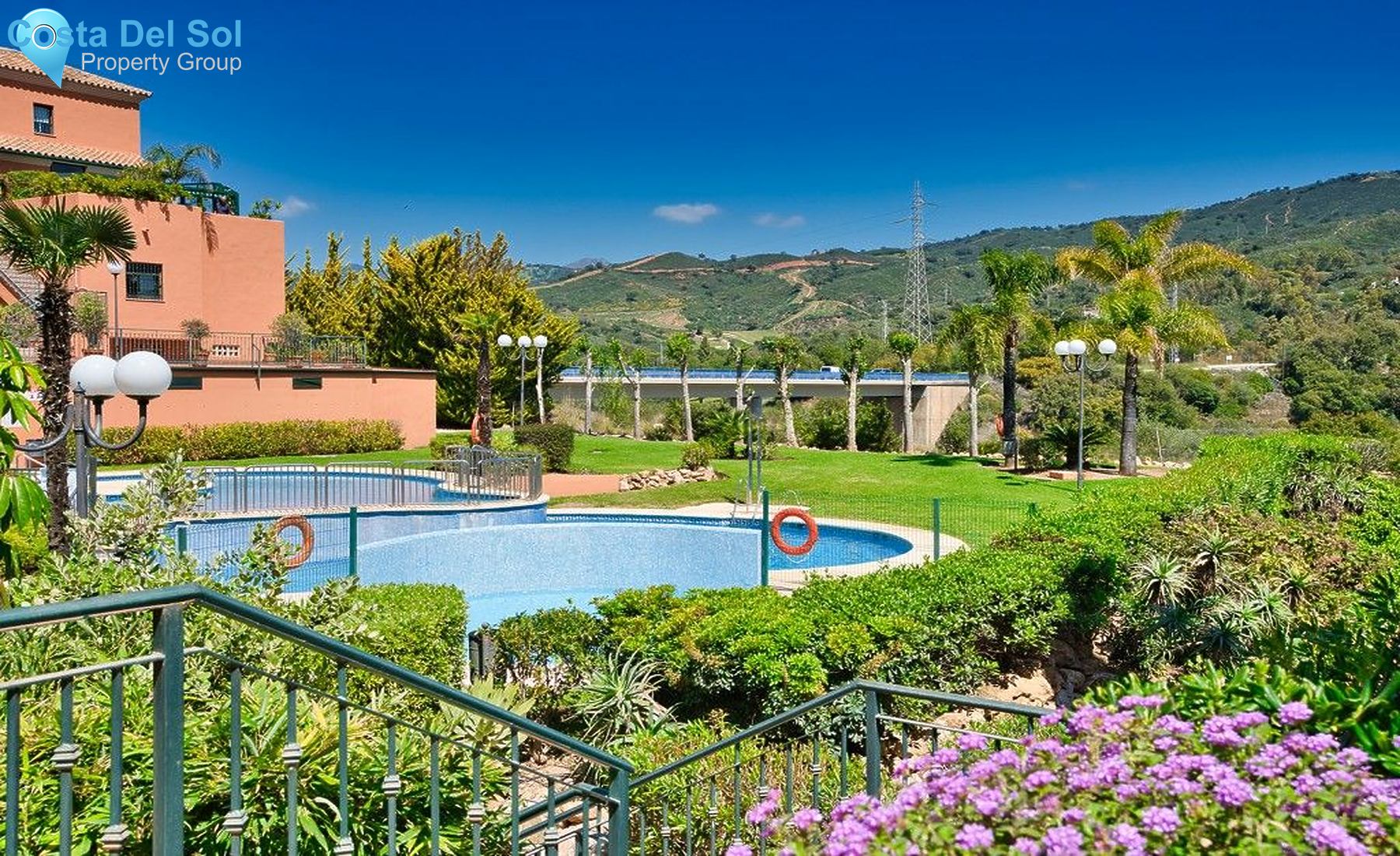 Middle Floor Apartment in Elviria-1139009