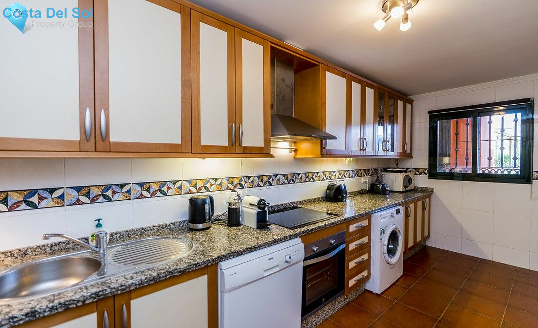 Middle Floor Apartment in Elviria-1138996