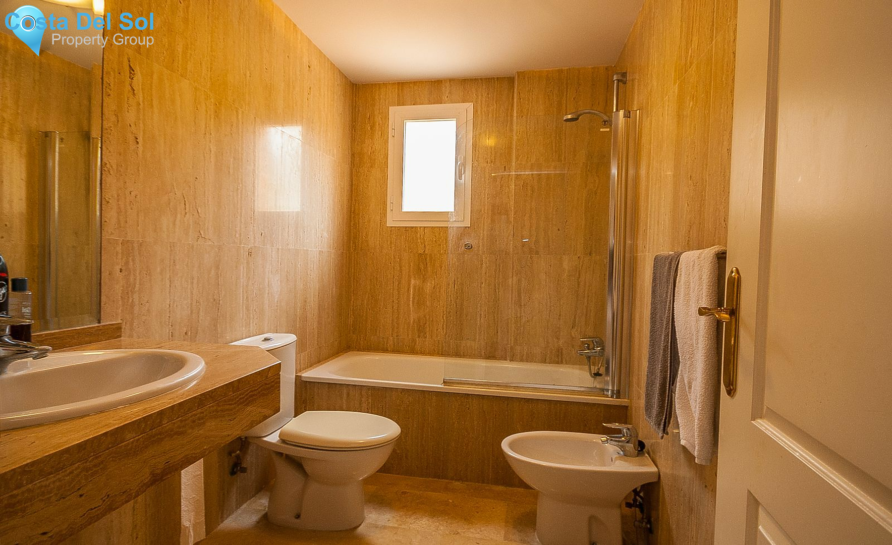 Middle Floor Apartment in Elviria-1148945
