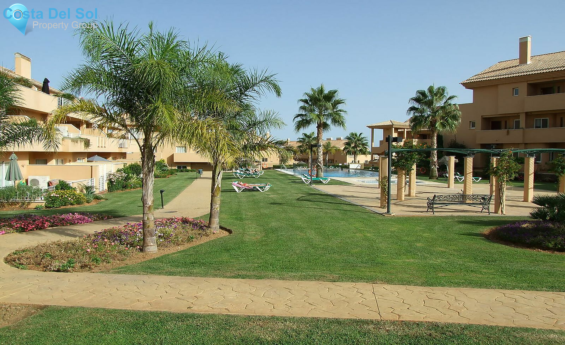 Middle Floor Apartment in Elviria-1149258