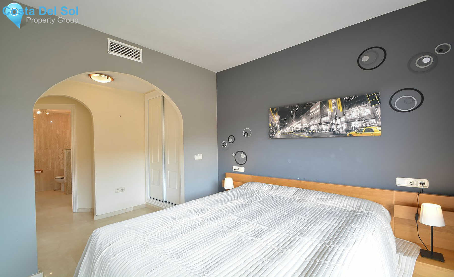 Middle Floor Apartment in Elviria-1149245