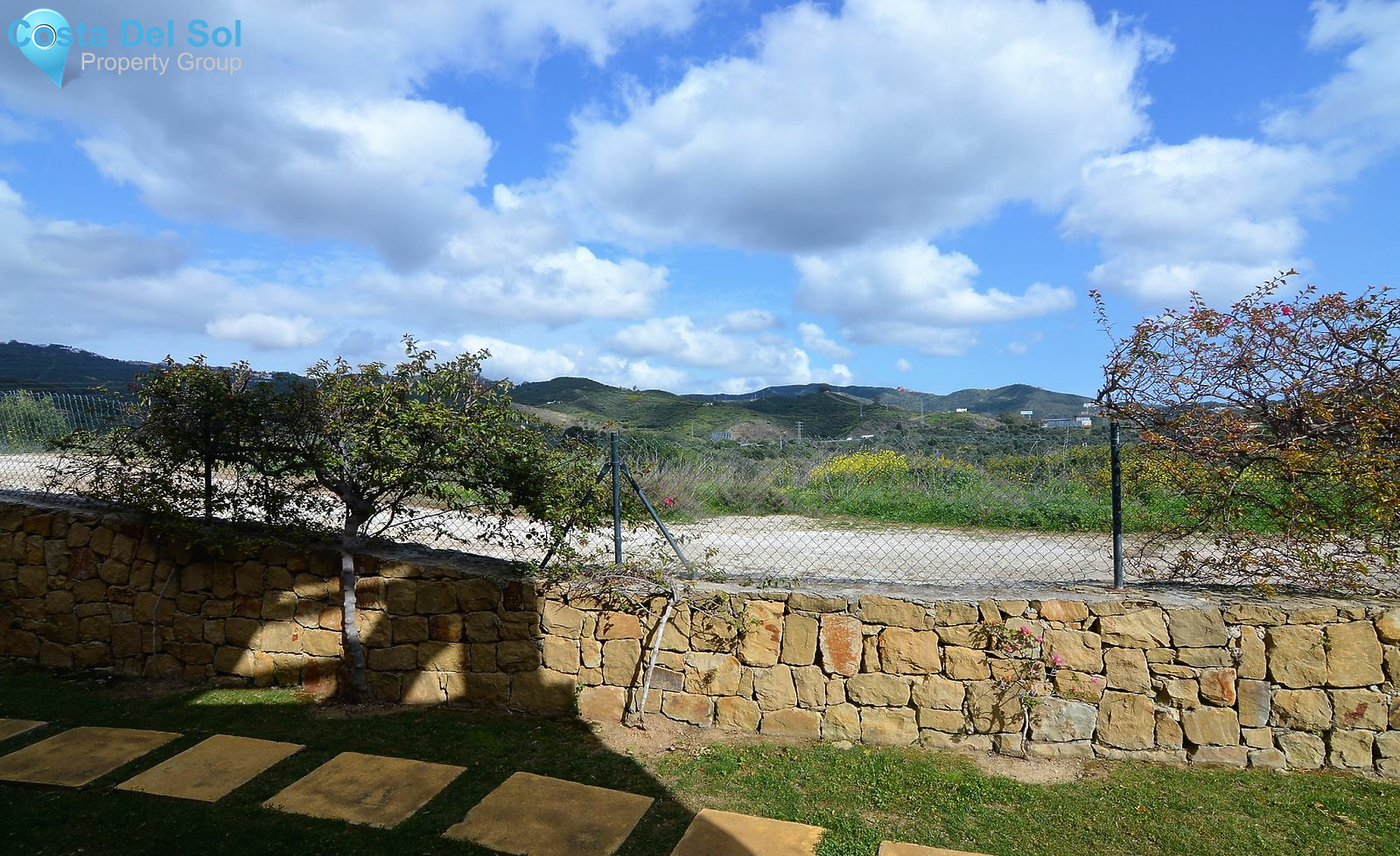 Middle Floor Apartment in Elviria-1162829