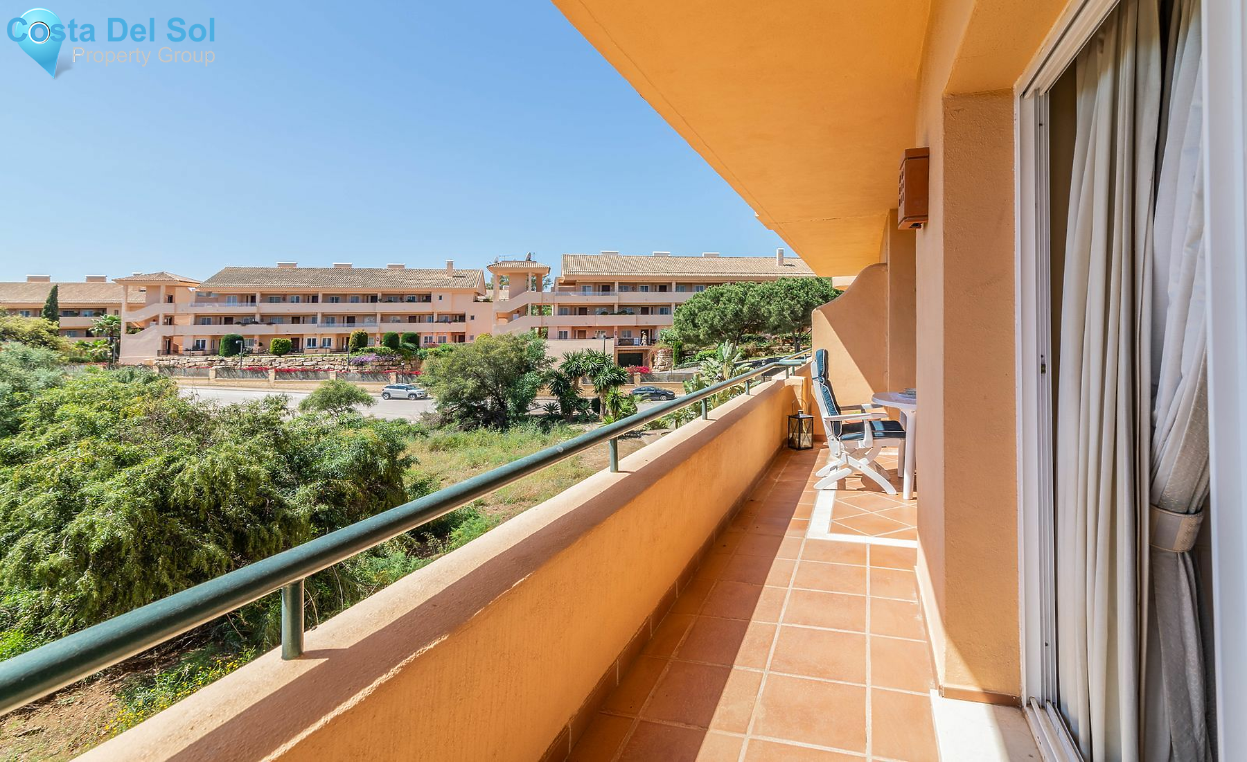 Middle Floor Apartment in Elviria-1177149