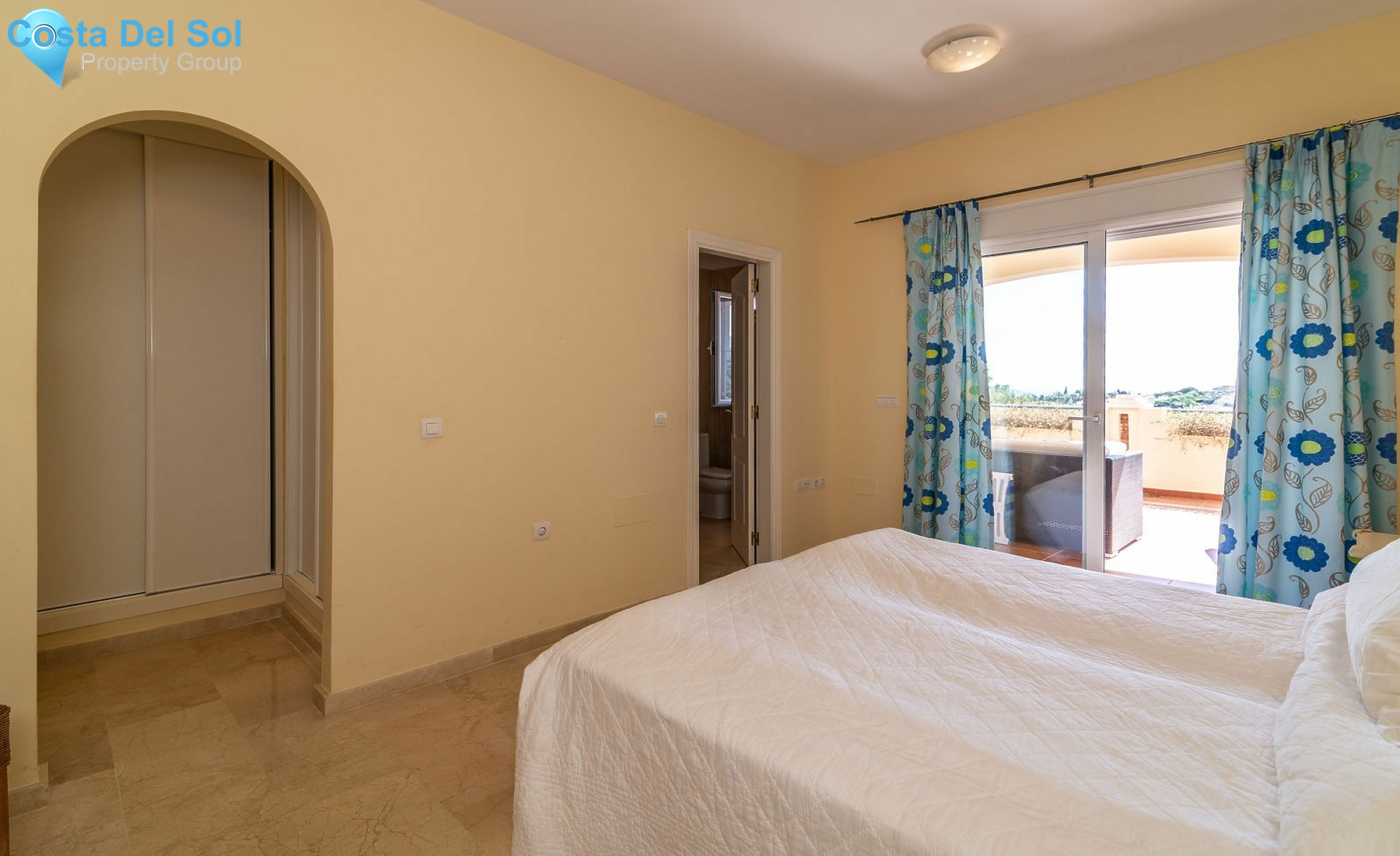 Middle Floor Apartment in Elviria-1387344