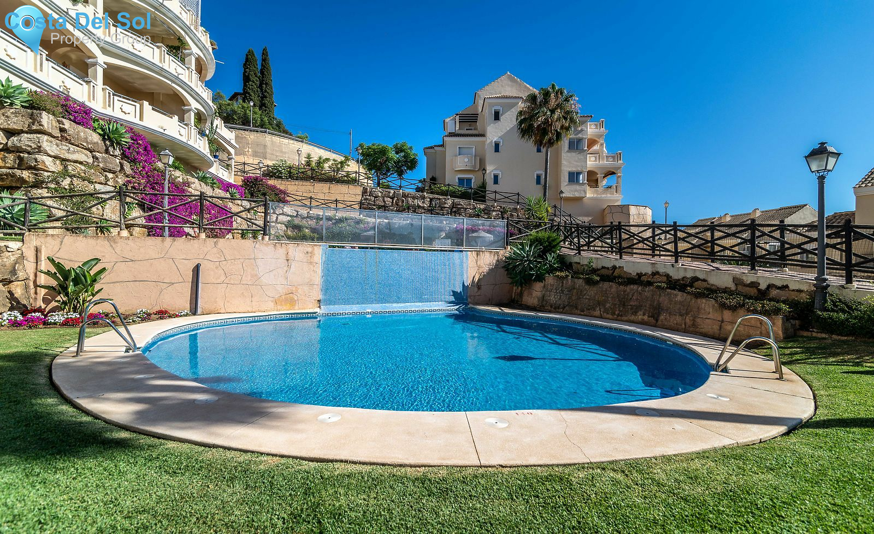 Middle Floor Apartment in Elviria-1387347